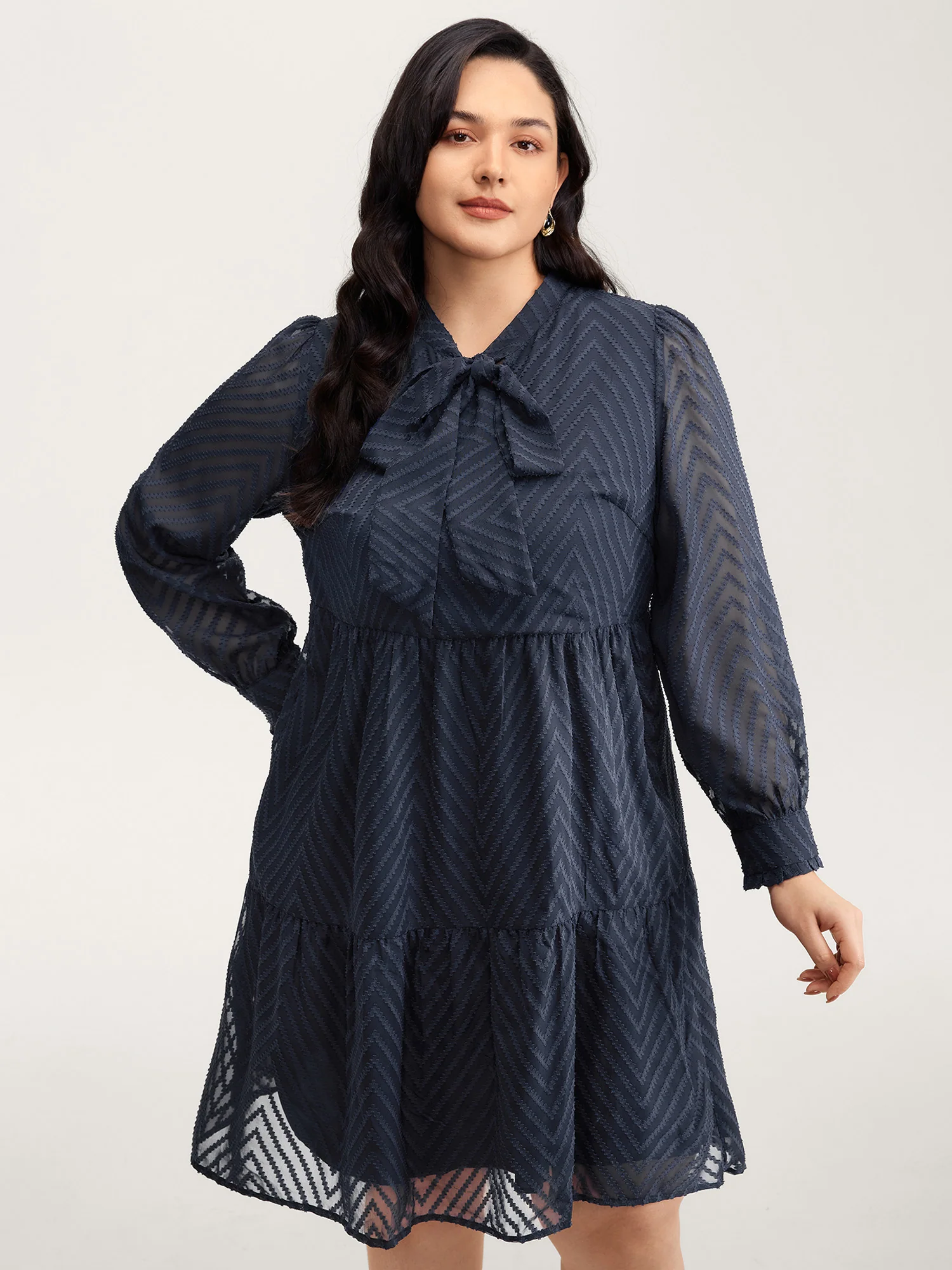 Textured Bowknot Flowy-Fit Midi Dress