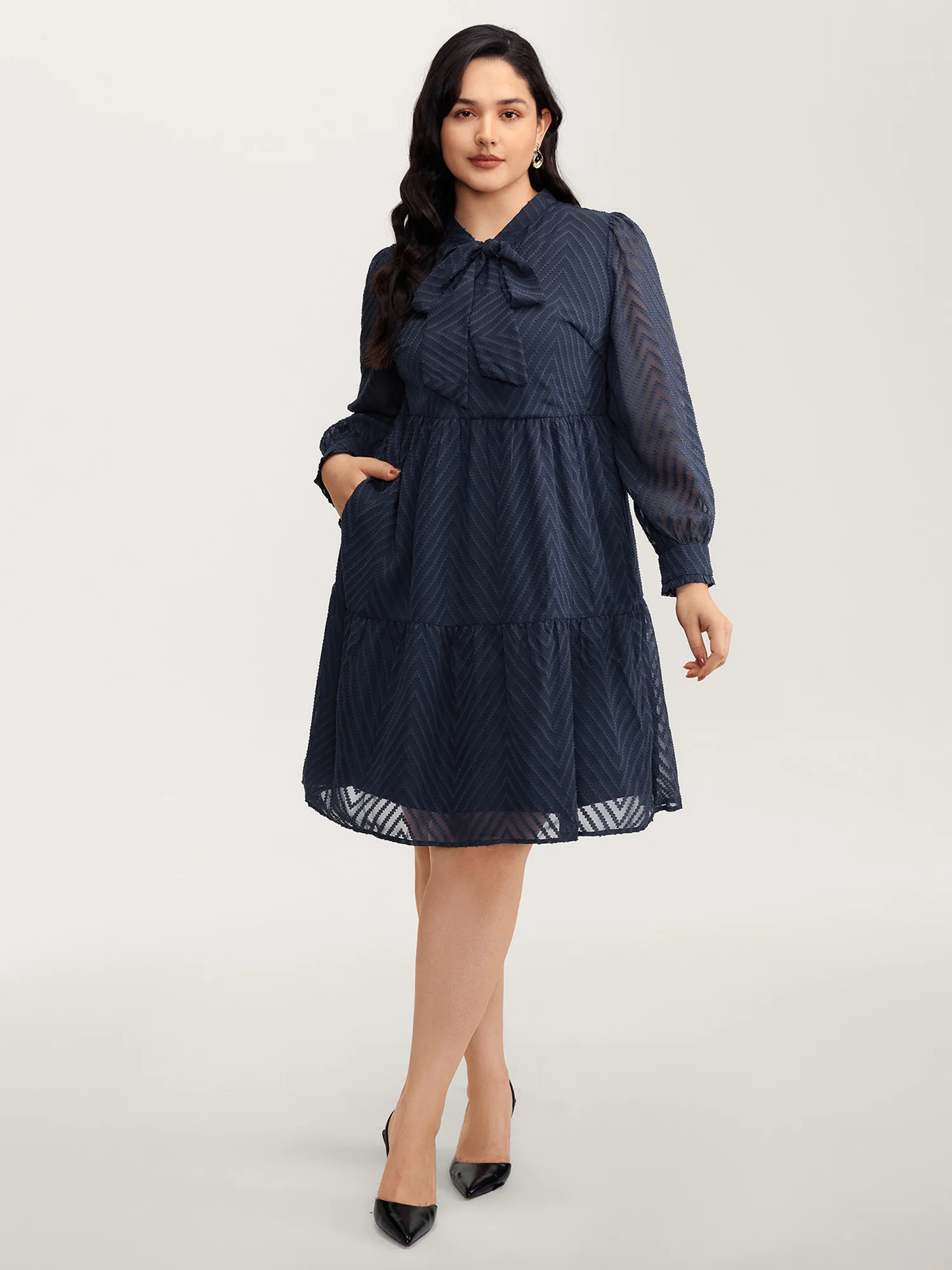 Textured Bowknot Flowy-Fit Midi Dress - Image 3