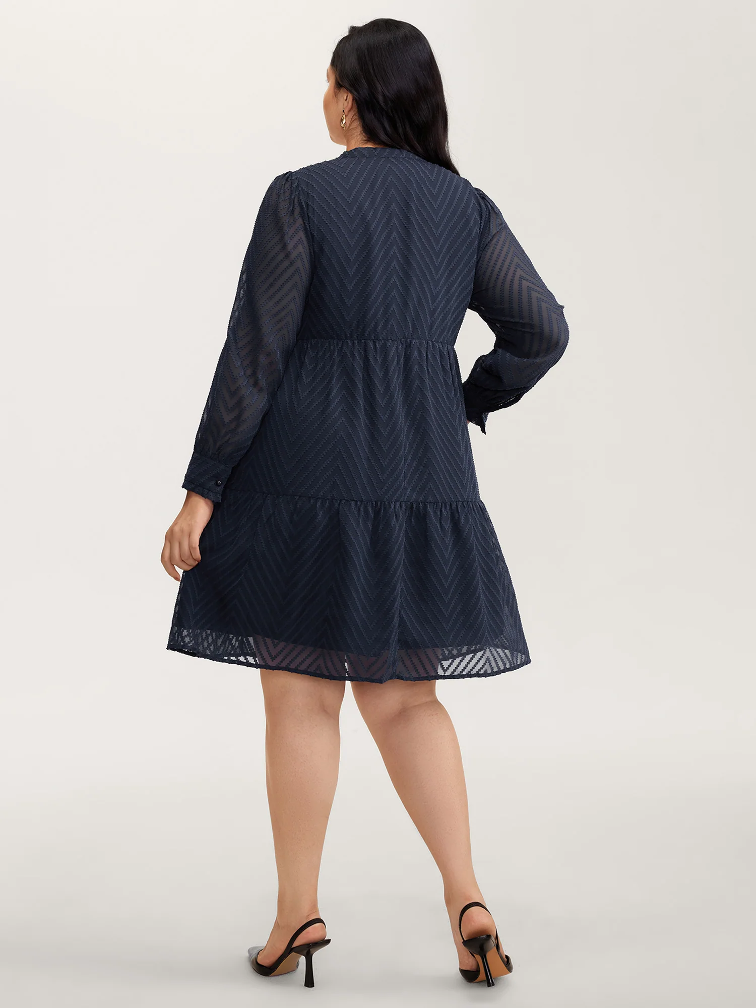 Textured Bowknot Flowy-Fit Midi Dress - Image 4