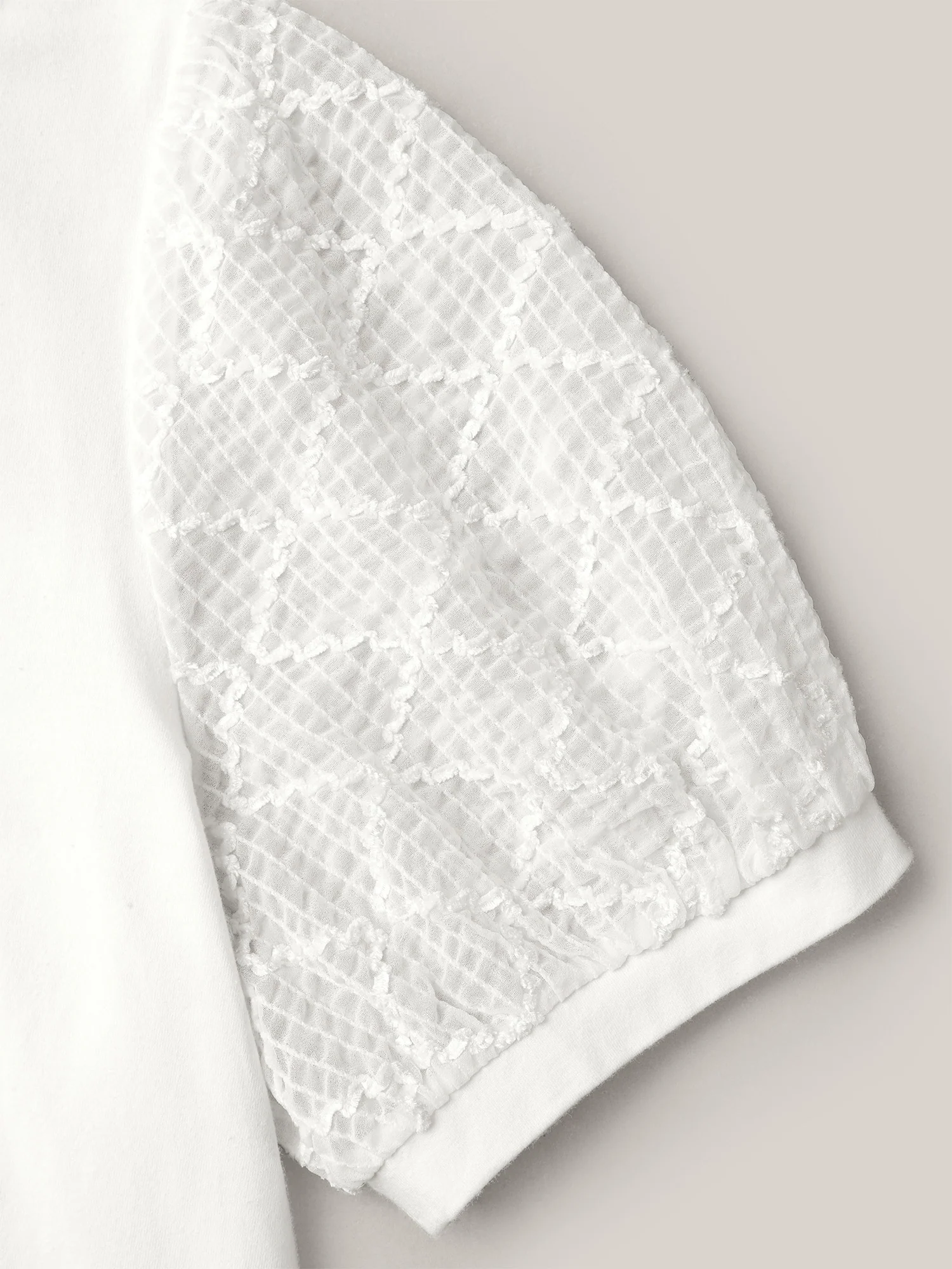 Textured Bubble Lantern Sleeve T-Shirt - Image 6