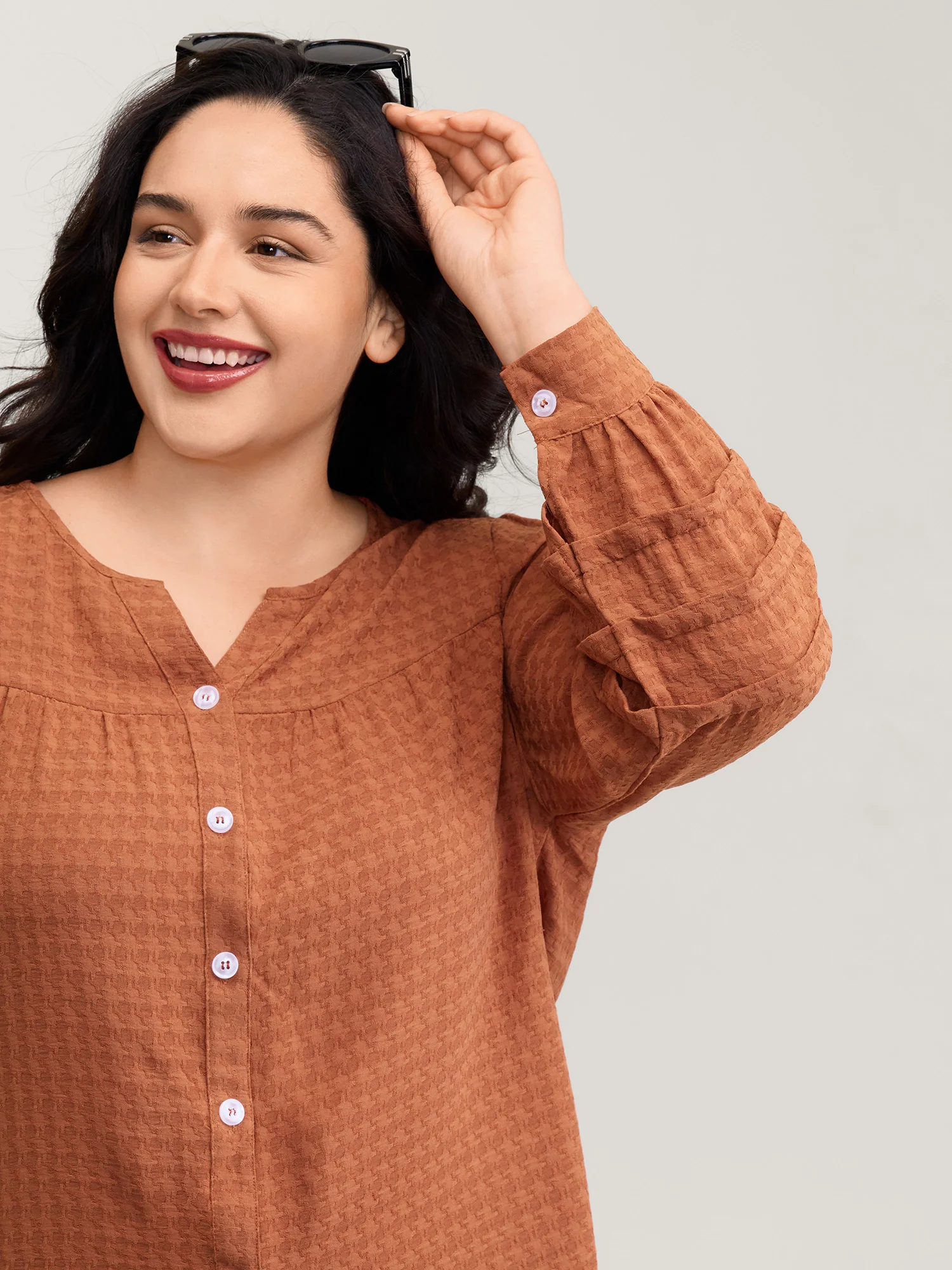 Textured Button Detail Pleated Button-Down Shirt - Image 2