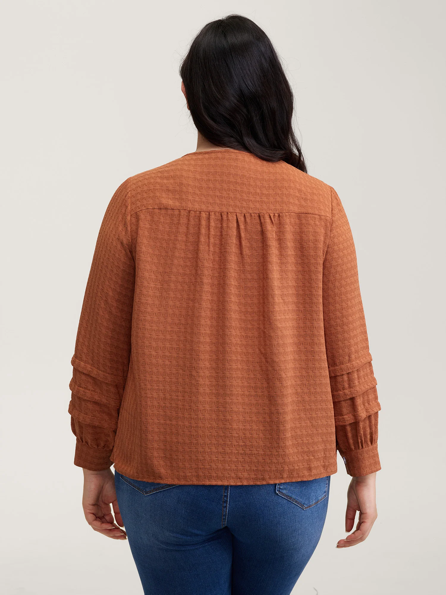 Textured Button Detail Pleated Button-Down Shirt - Image 4
