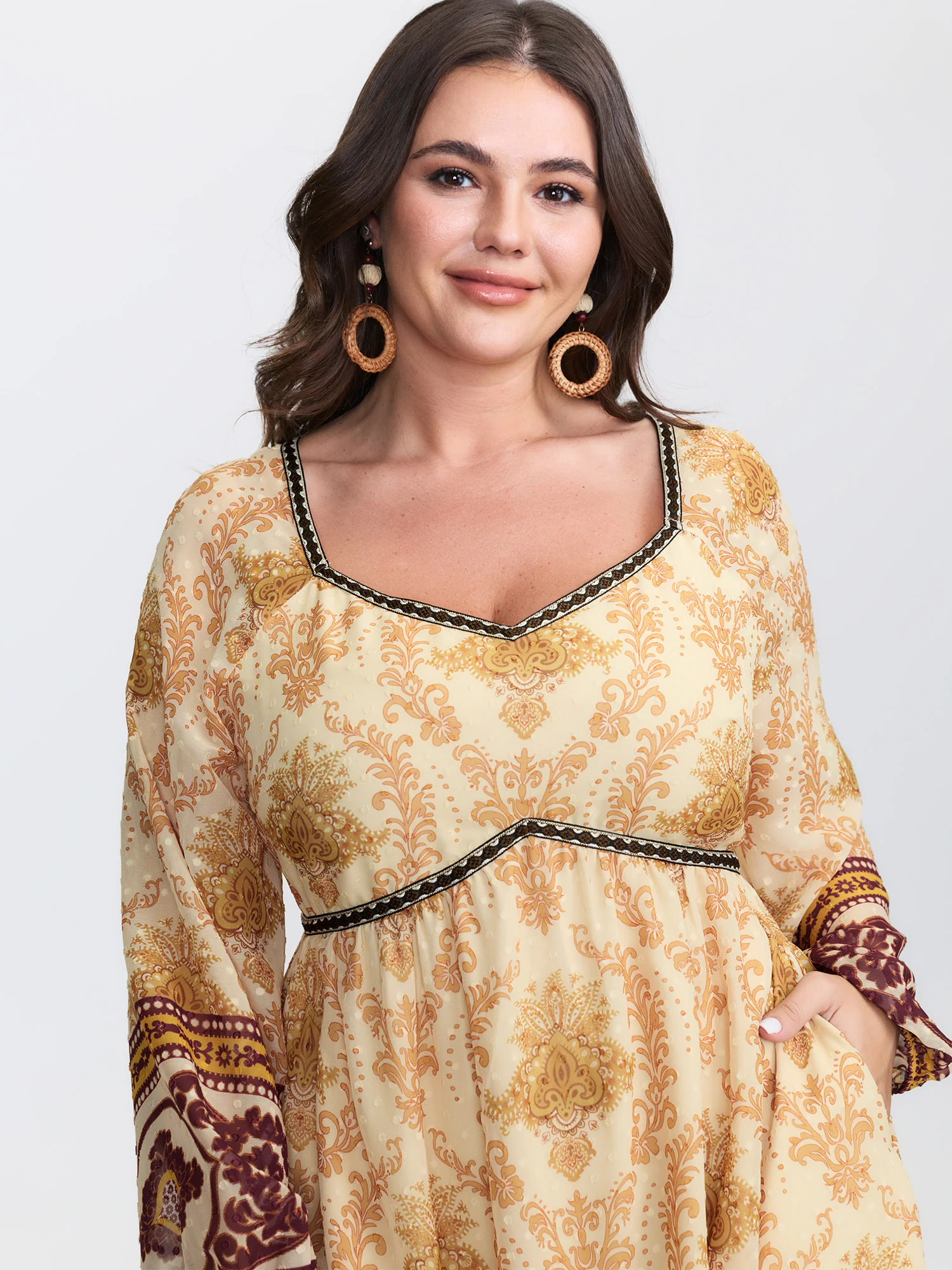 Textured Chiffon Printed Contrast Midi Dress - Image 2