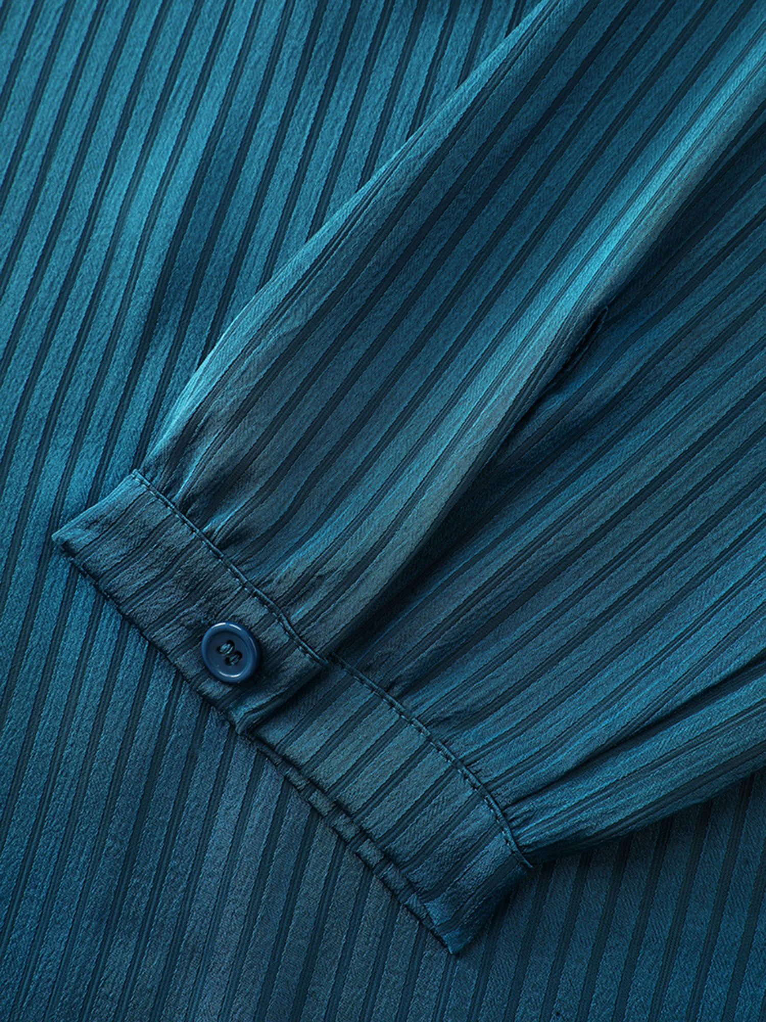 Textured Collar Pleated Blouse - Image 5