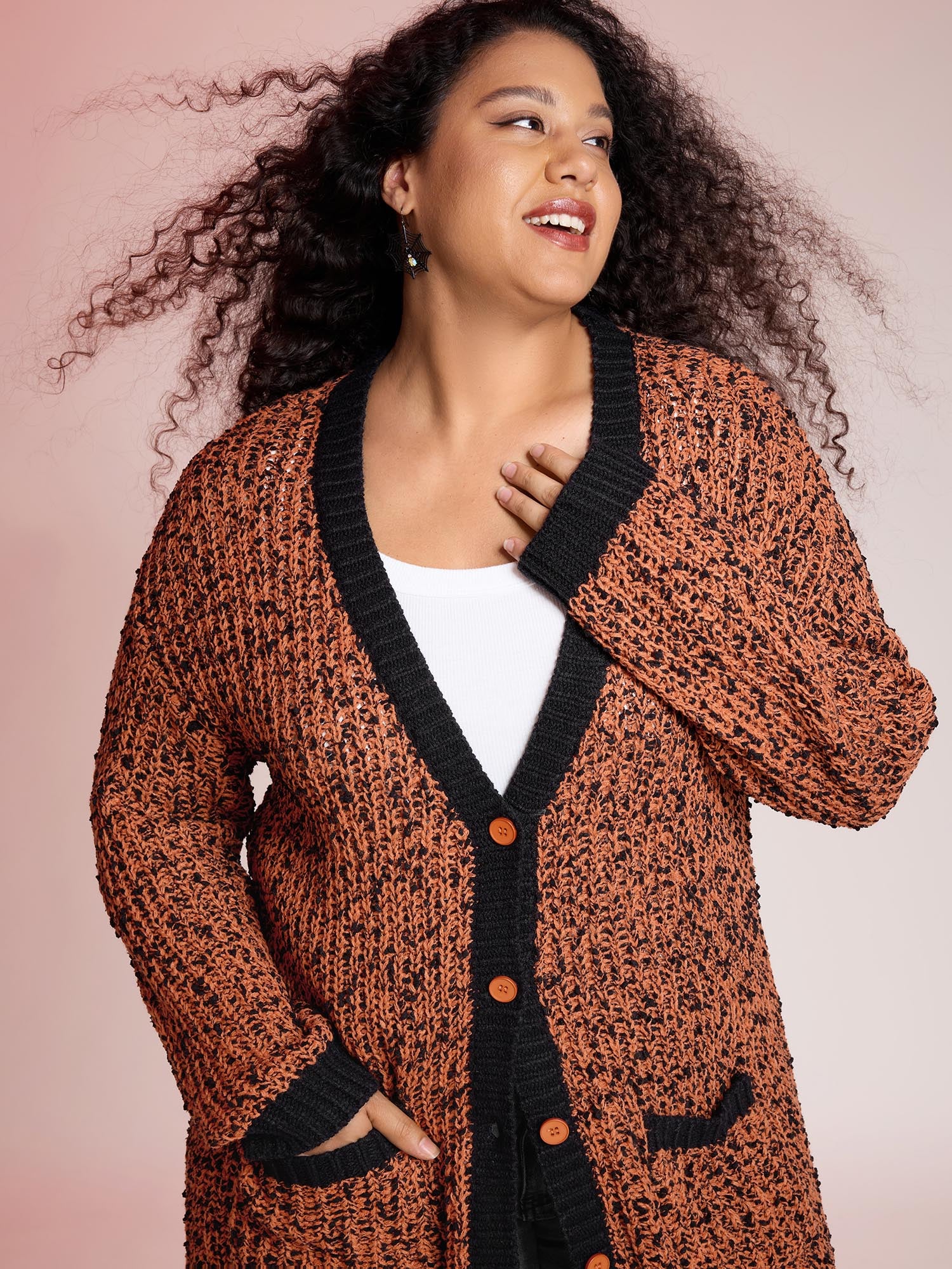 Textured Color Contrast Edges Pockets Cardigan - Image 2