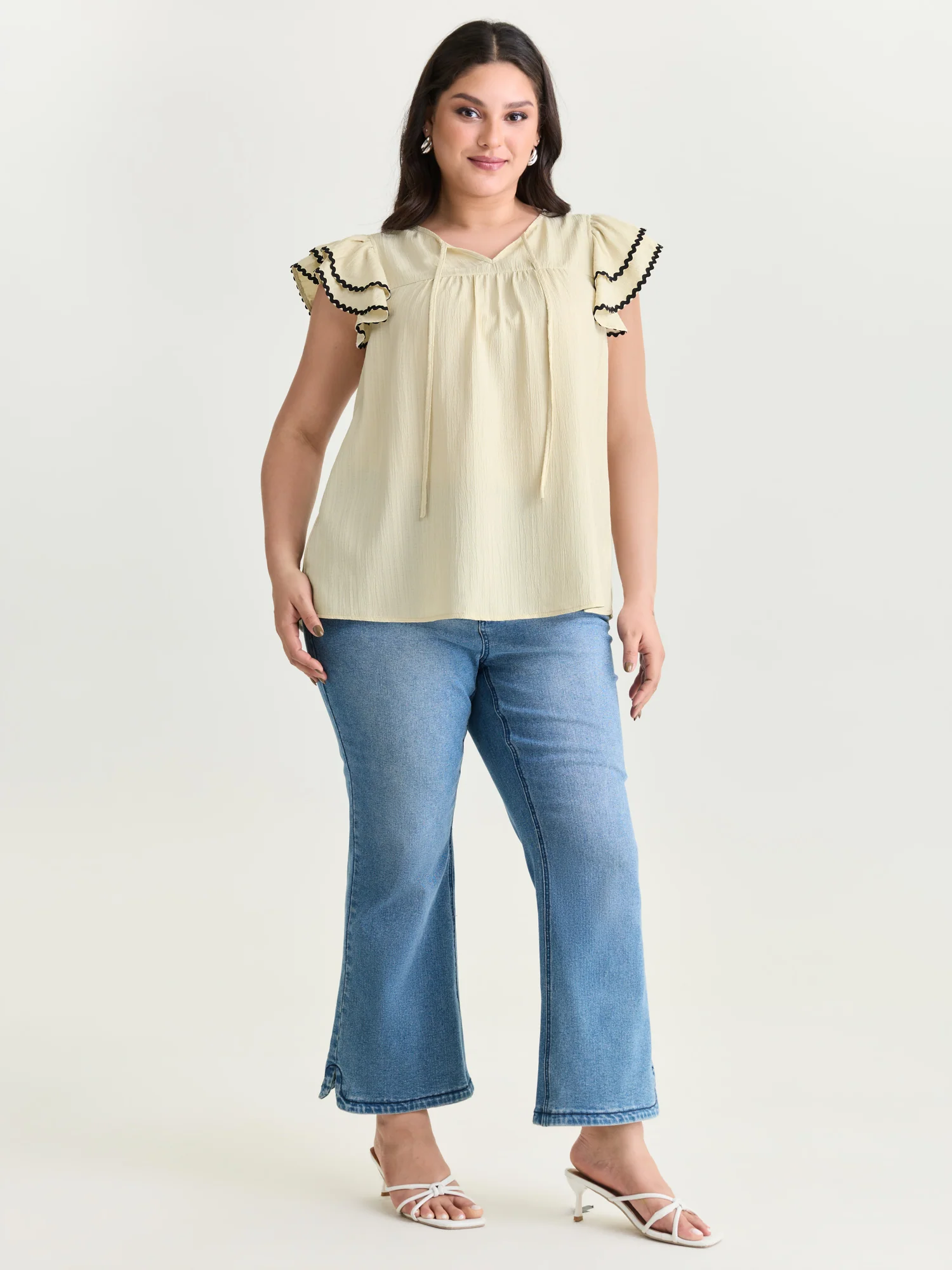 Textured Color Contrast Layered Sleeve Blouse - Image 3