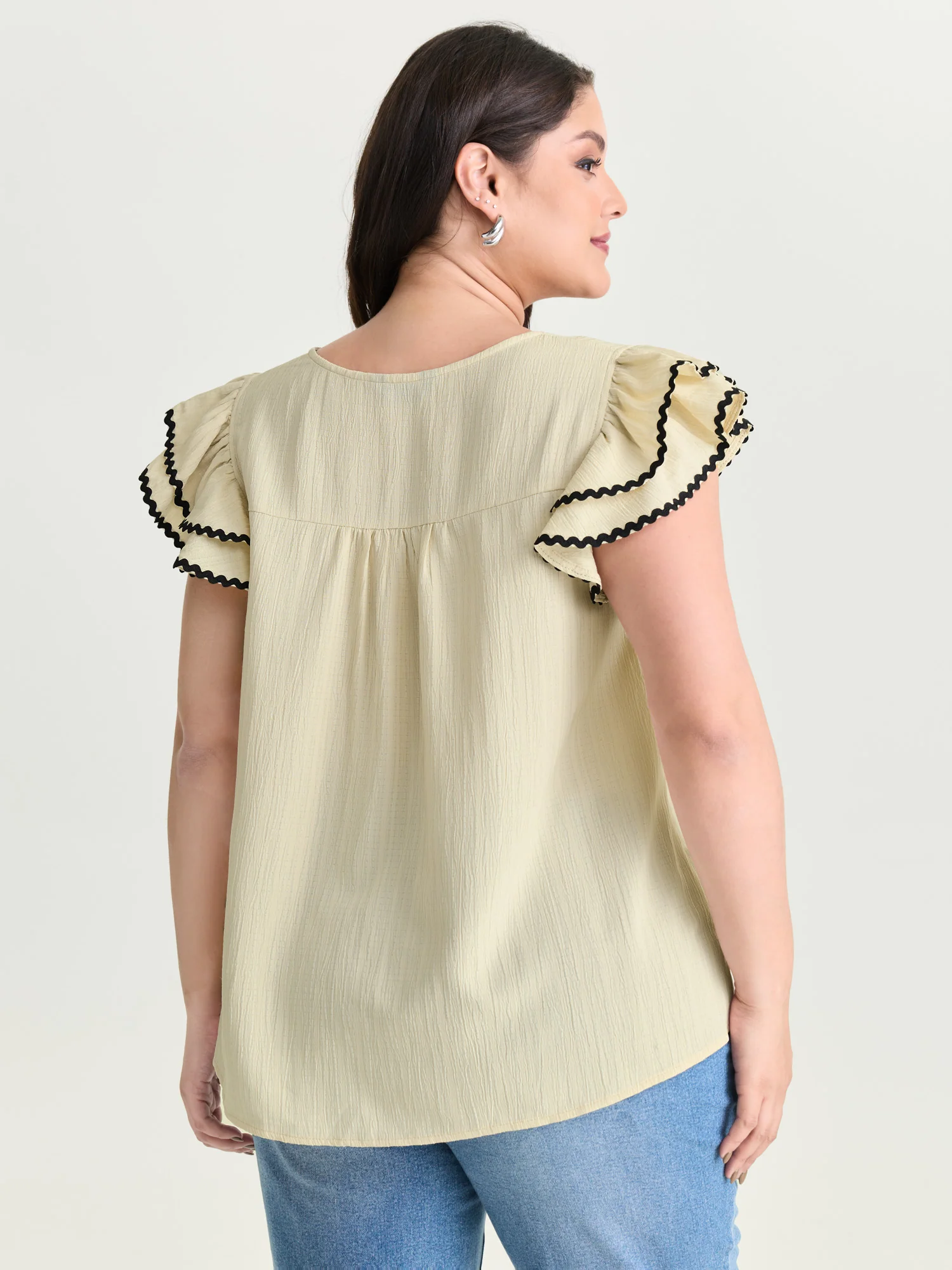 Textured Color Contrast Layered Sleeve Blouse - Image 4