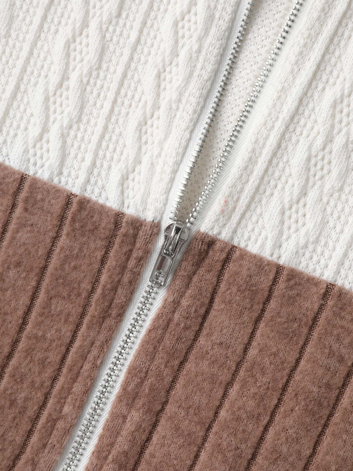Textured Color Contrast Zipper Hoodie - Image 5