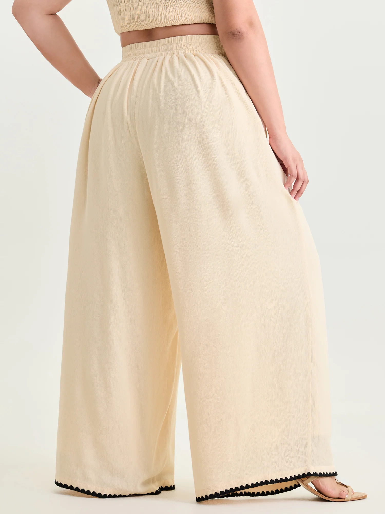 Textured Contrast Edge Wide Leg Pants - Image 5