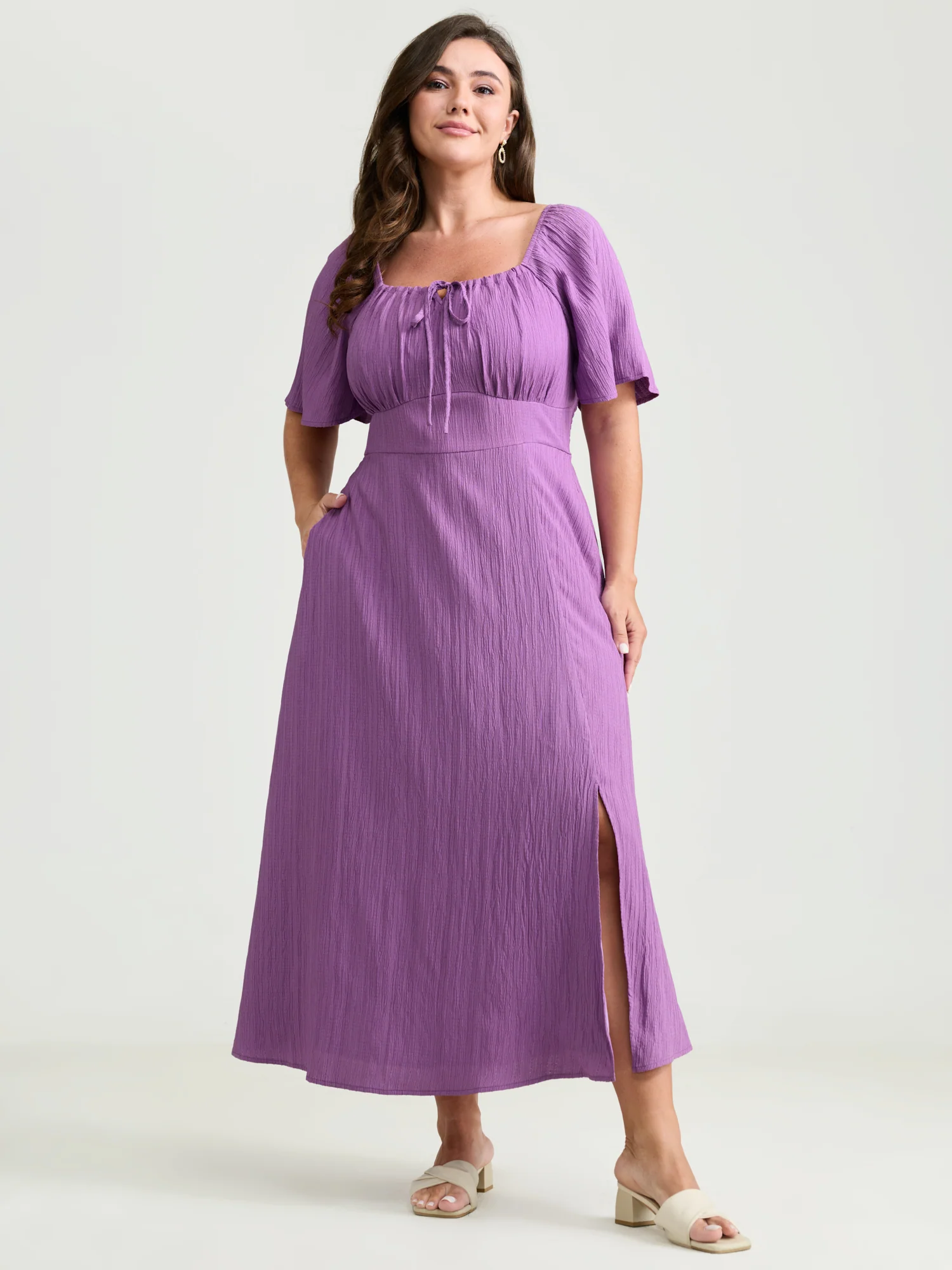 Textured Curvy Hem Bust-Friendly Slit Midi Dress - Image 3