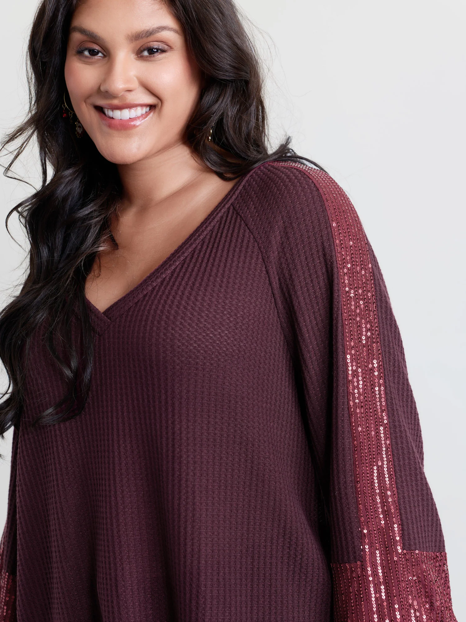 Textured Curvy Hem Relaxed-Fit Spliced T-Shirt - Image 2