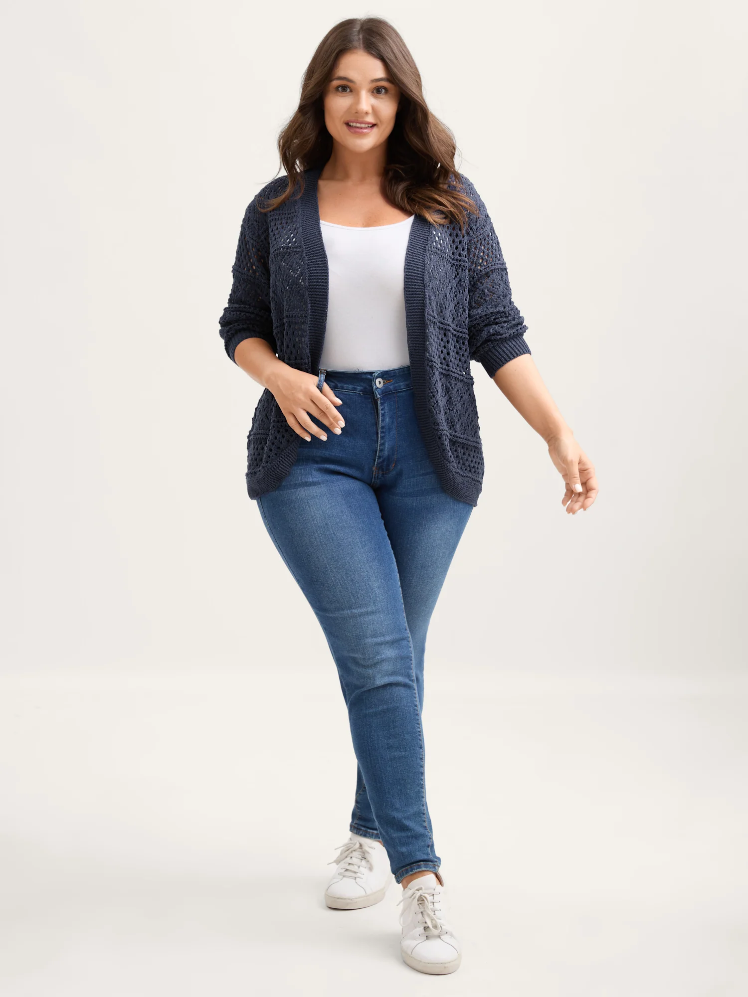Textured Cut-Out Arc Hem Lightweight Cardigan - Image 3