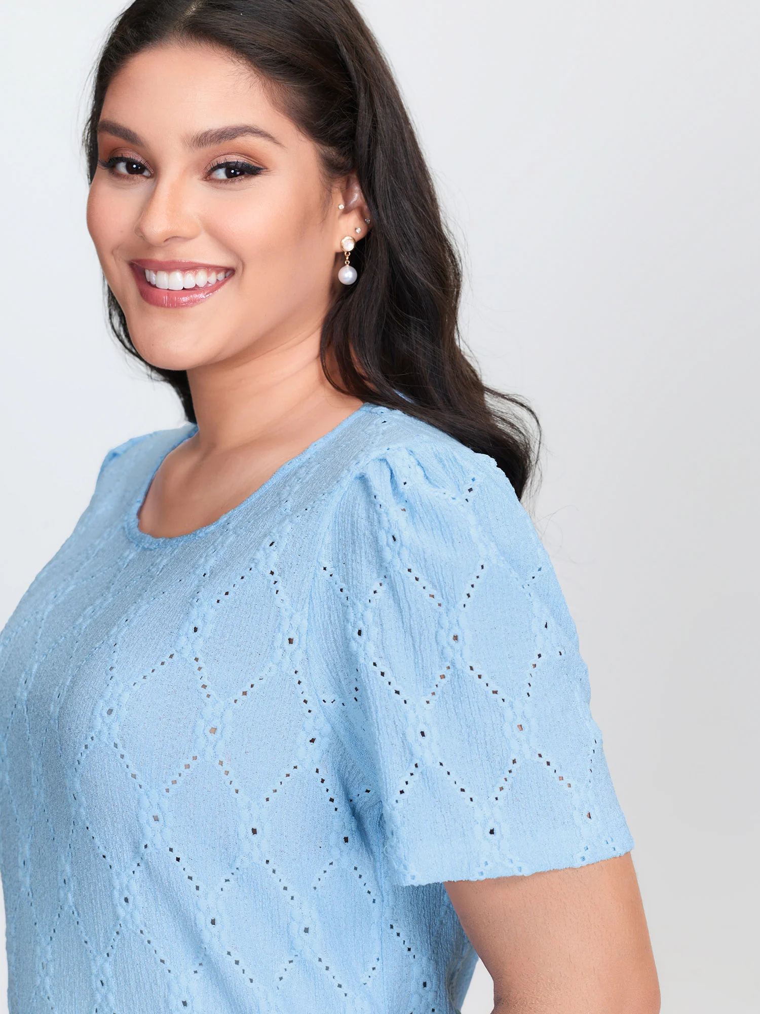Textured Cut Out Plain T-Shirt - Image 2