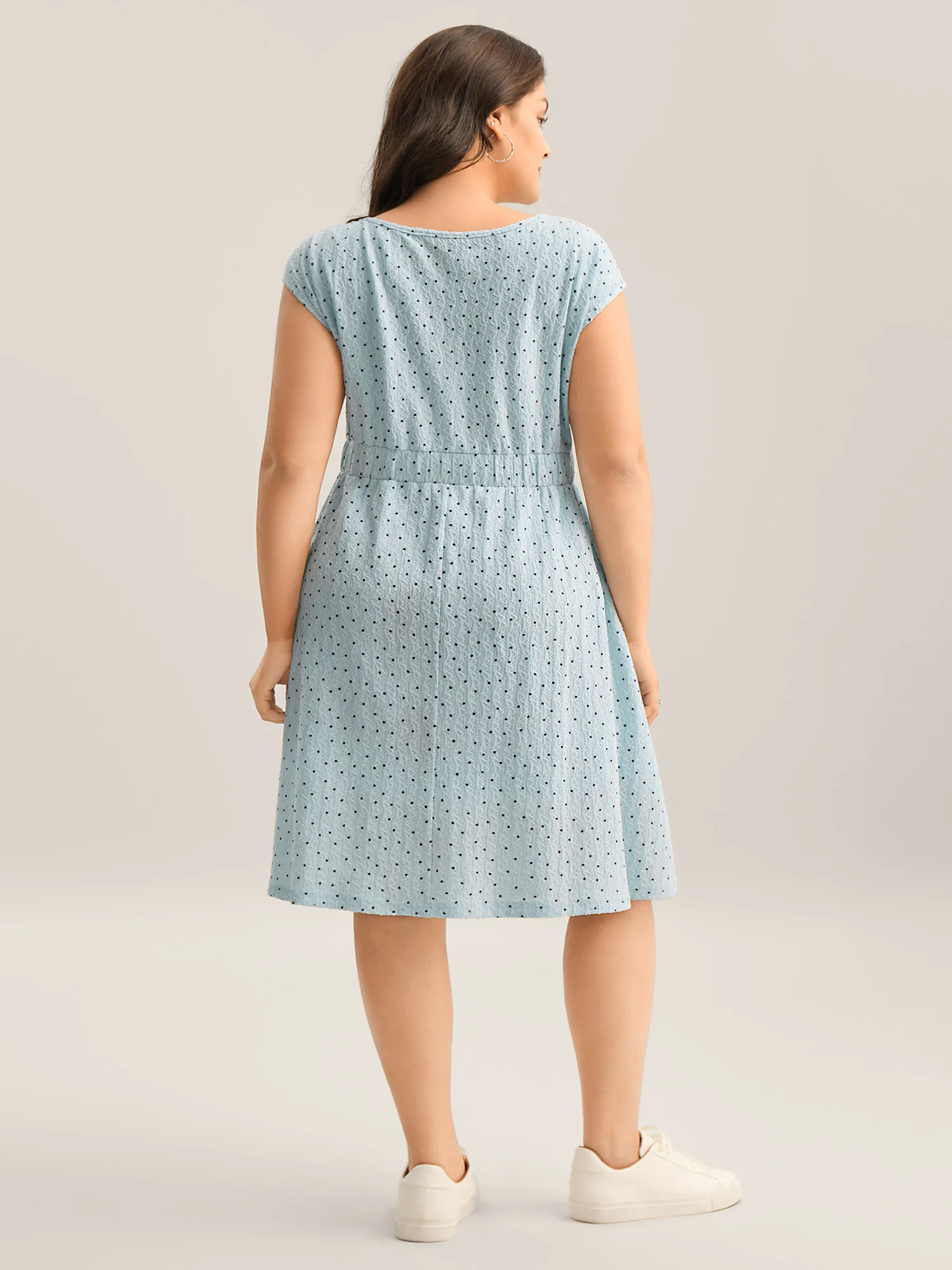 Textured Dot Print Button Detail Midi Dress - Image 4