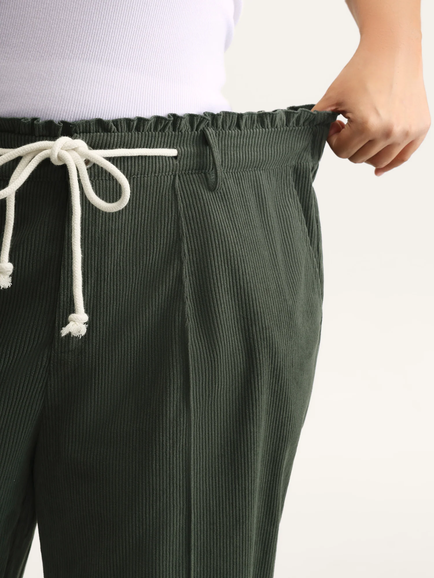 Textured Drawstring Waist Pleated Pants - Image 4