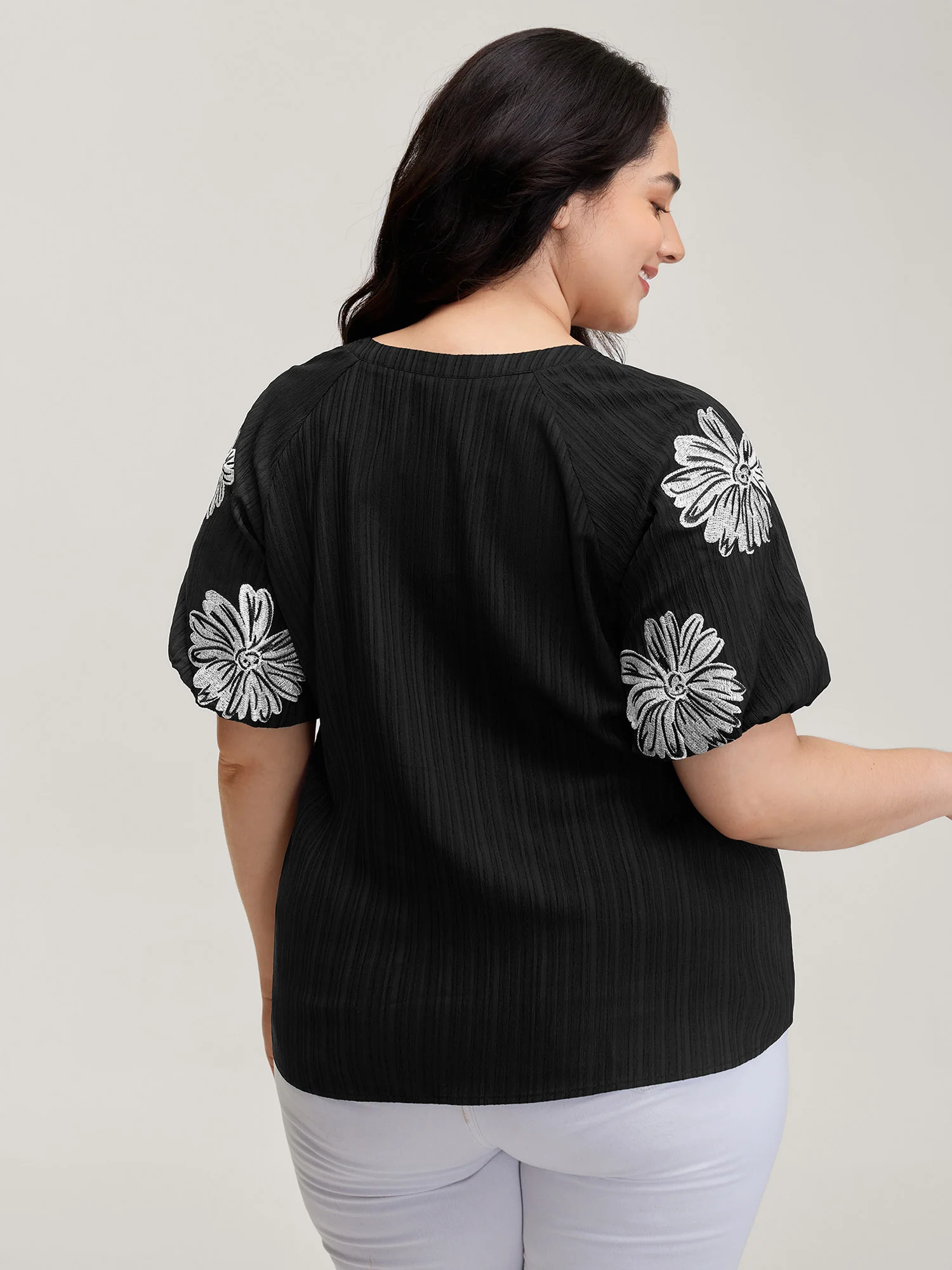 Textured Floral Embroidered Notched Collar Blouse - Image 4