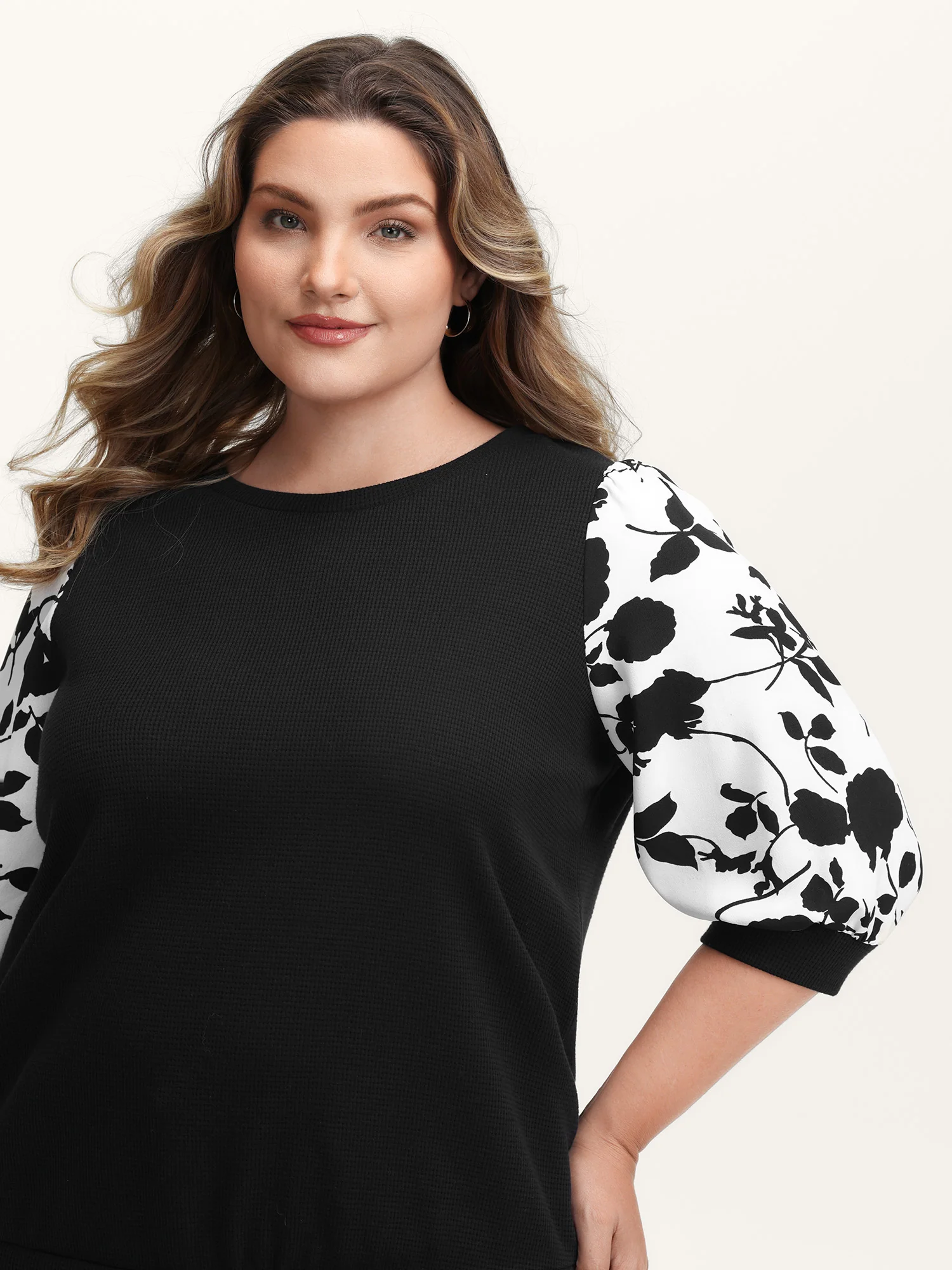 Textured Floral Puffy Sleeve Sweatshirt - Image 10