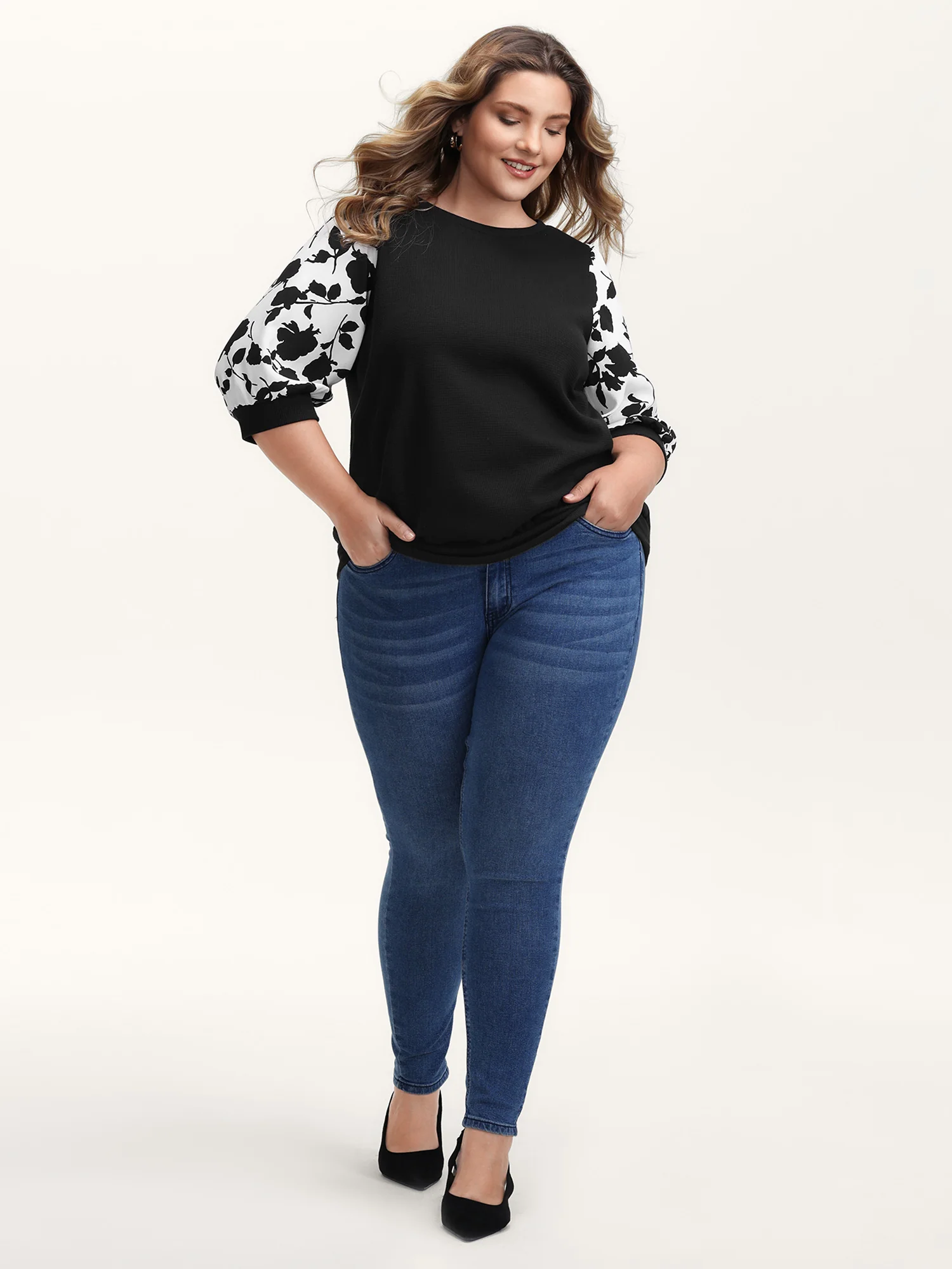 Textured Floral Puffy Sleeve Sweatshirt - Image 11