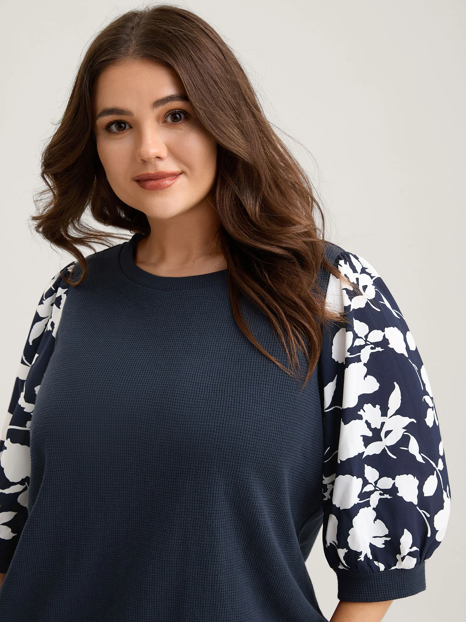 Textured Floral Puffy Sleeve Sweatshirt - Image 14