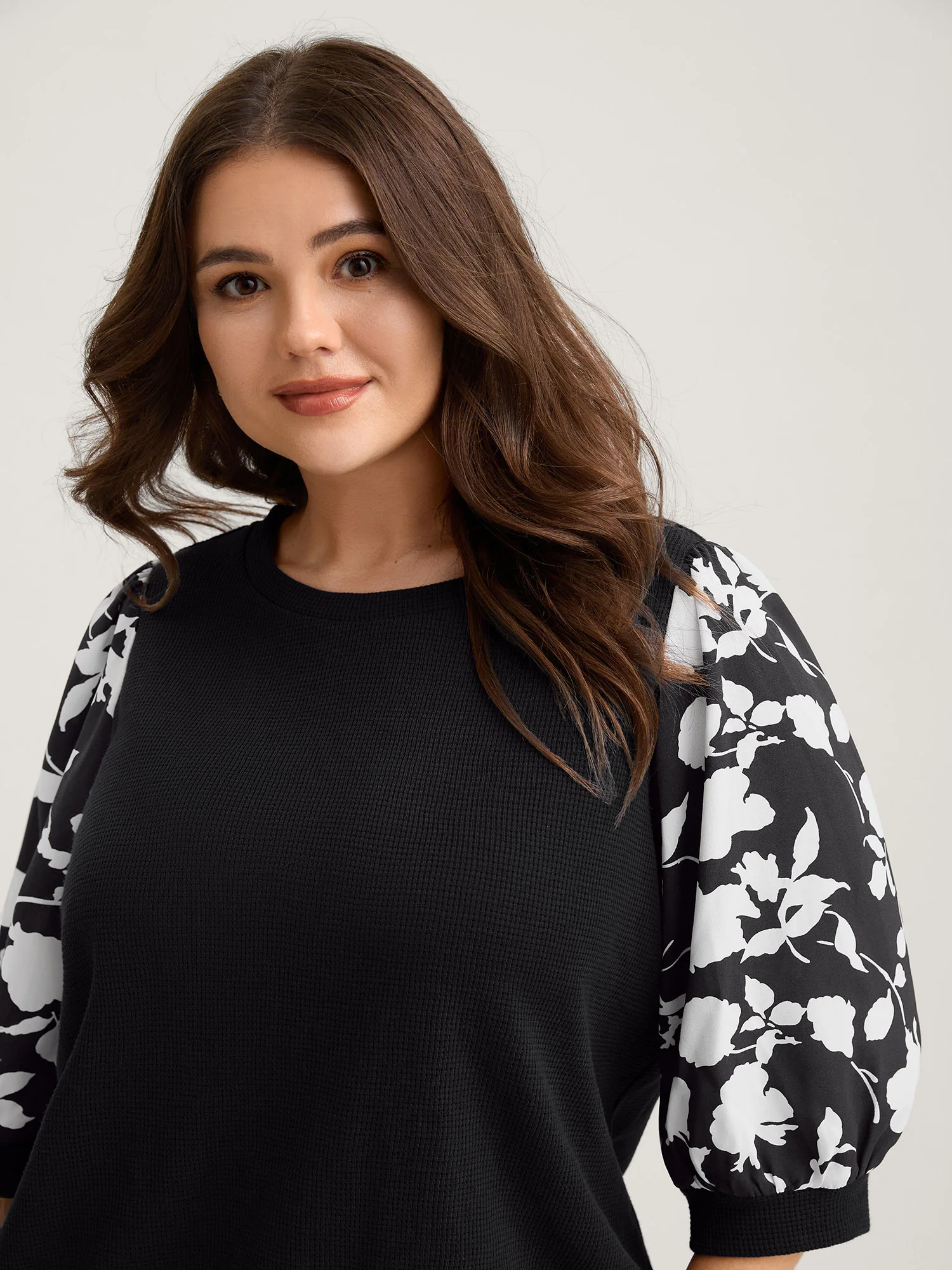 Textured Floral Puffy Sleeve Sweatshirt - Image 6