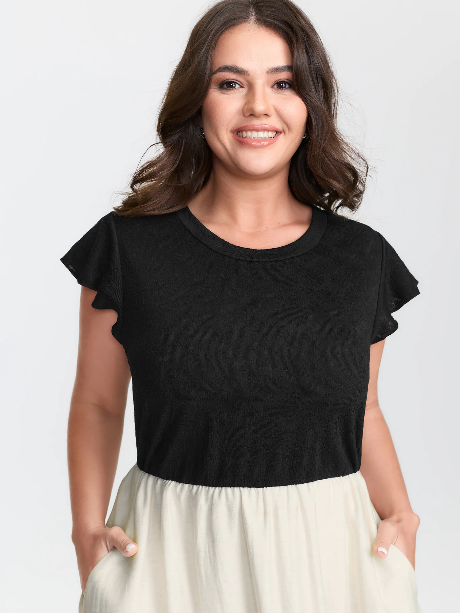 Textured Flutter Sleeve Tiered Midi Dress - Image 2