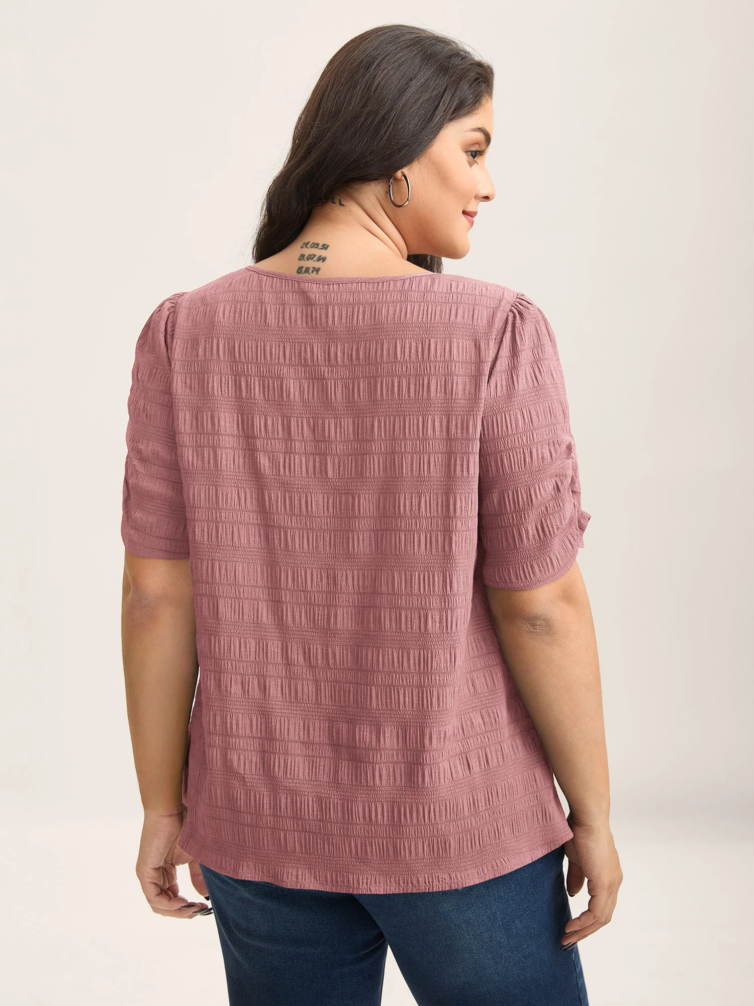 Textured Gathered Sleeve Split Neck Blouse - Image 23