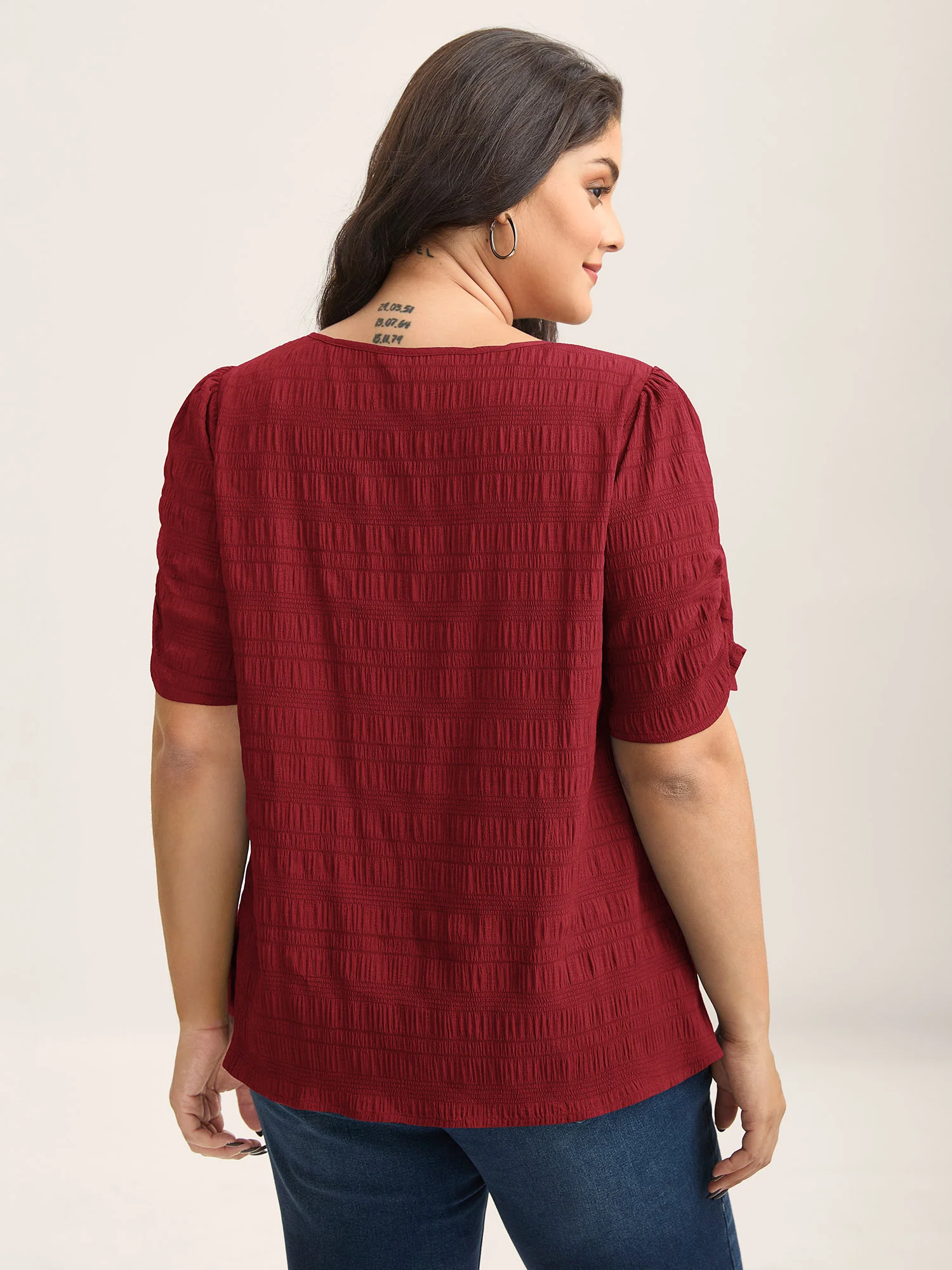 Textured Gathered Sleeve Split Neck Blouse - Image 4