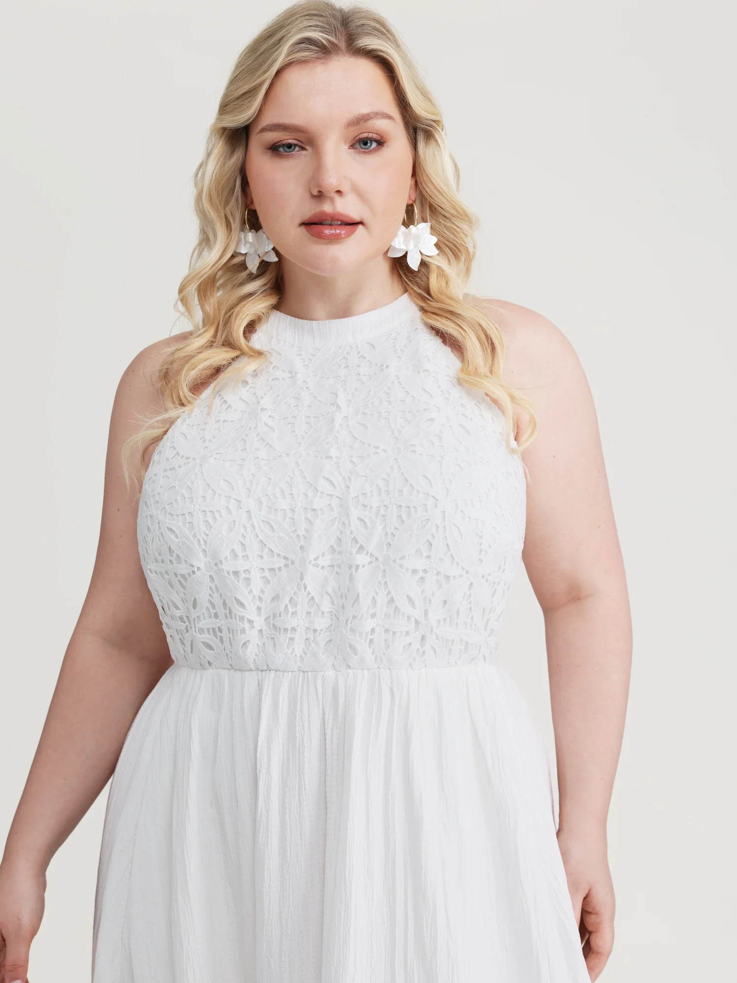 Timeless Lace Trim Halter Neckline Maxi Dress - Image 2