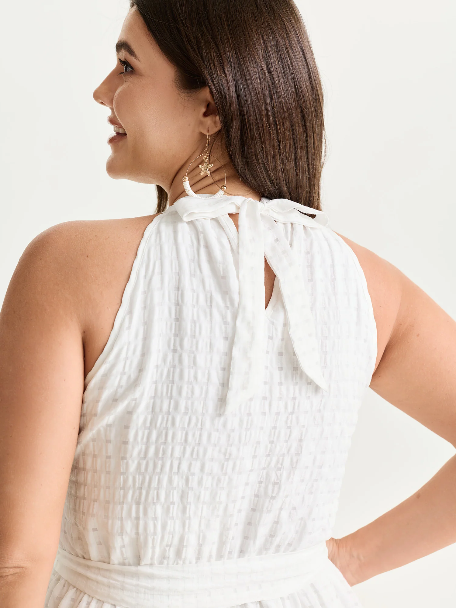 Textured Halter Neckline Tiered Midi Dress - Image 2