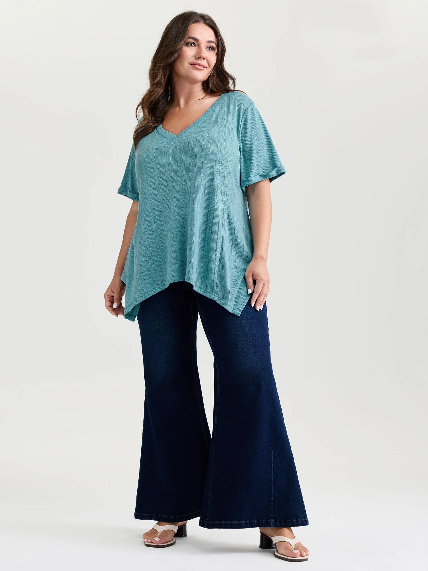 Textured High Low Hem V-Neck T-Shirt - Image 3