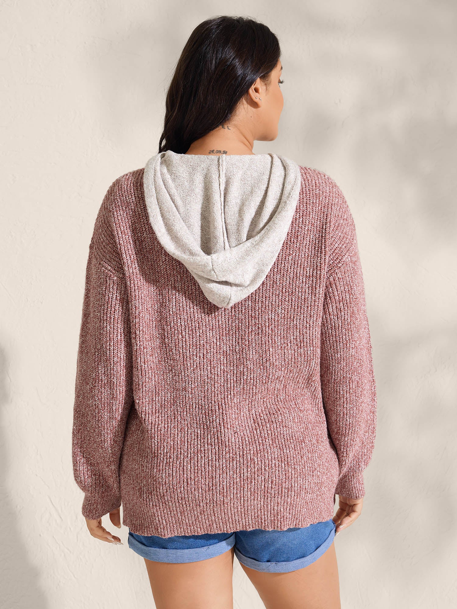 Textured Hooded Color Contrast Pullover - Image 4