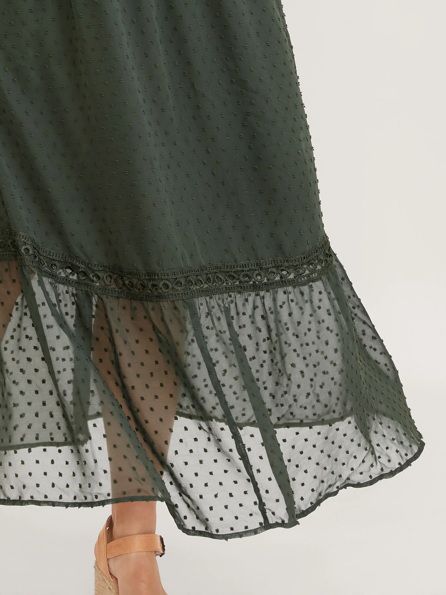 Textured Jacquard Lace Trim Ruffled Maxi Dress - Image 3