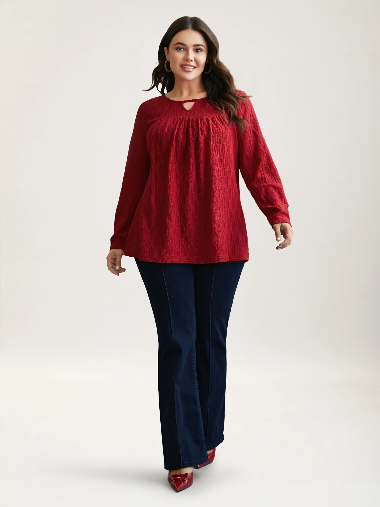 Textured Keyhole Gathered Knit Top - Image 2