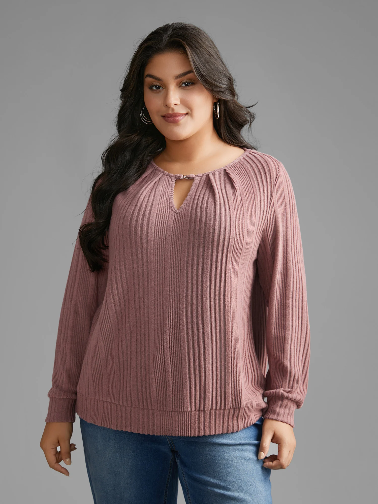 Textured Keyhole Metal Detail Pleated Sweatshirt - Image 3
