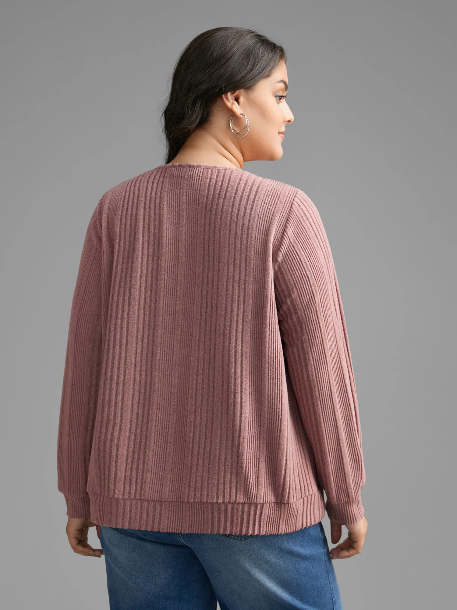 Textured Keyhole Metal Detail Pleated Sweatshirt - Image 4