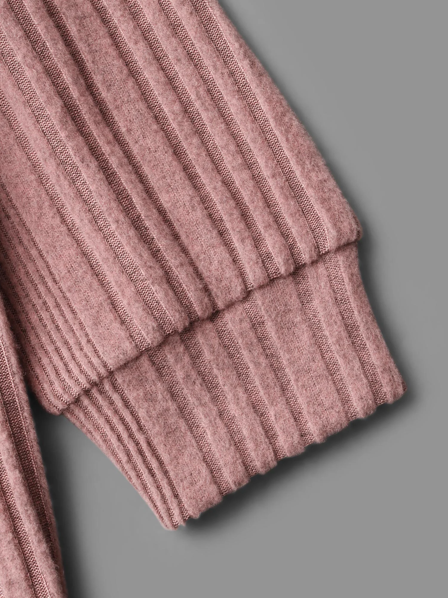 Textured Keyhole Metal Detail Pleated Sweatshirt - Image 7