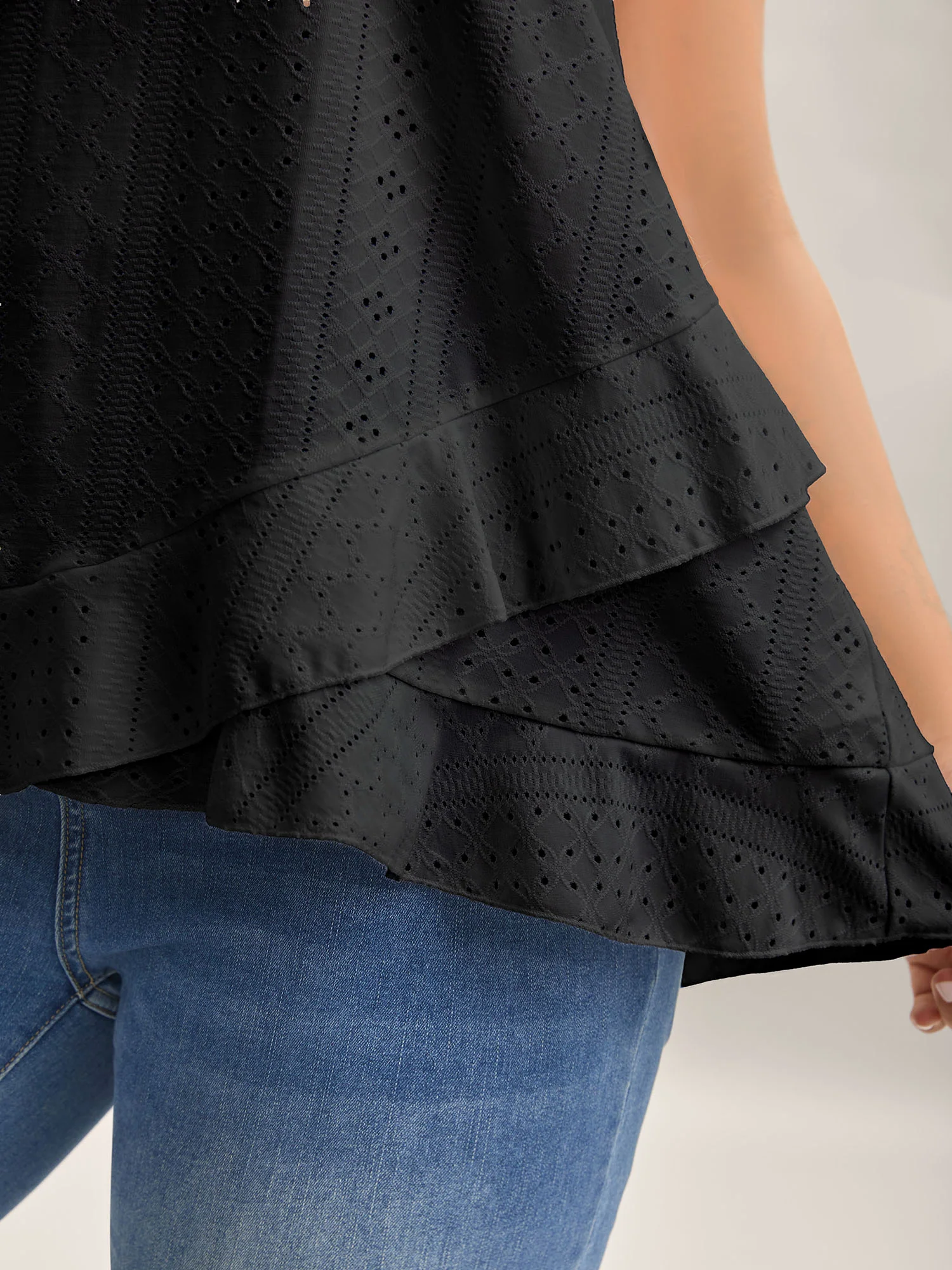 Textured Knit Overlap Hem Tank Top - Image 2