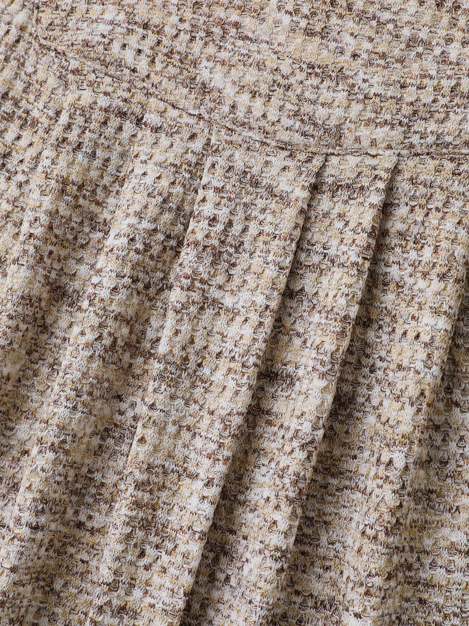 Textured Knit Pleated Neckline Top - Image 5