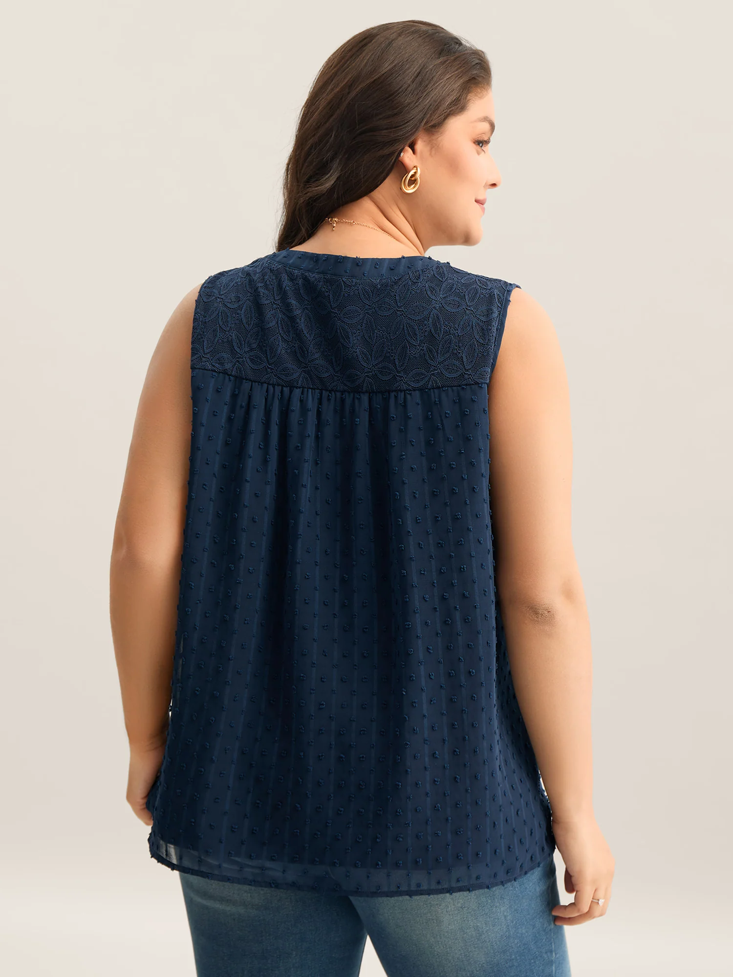 Textured Lace Detail Neck Tie Sleeveless Top - Image 4