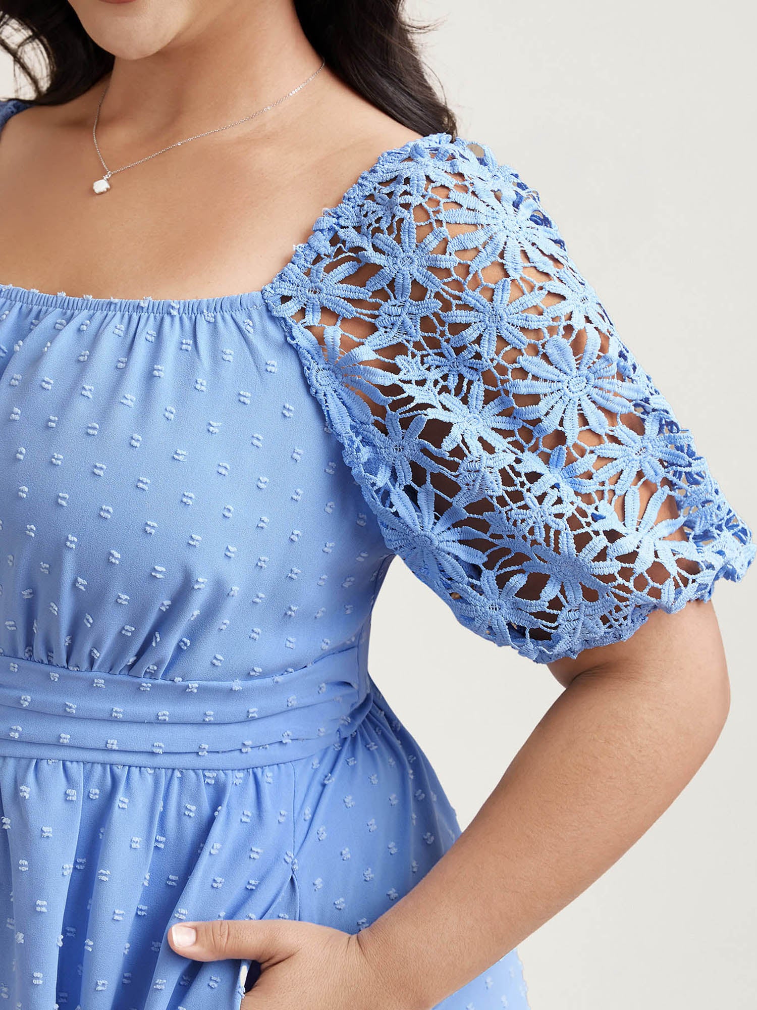 Textured Lace Sleeve Stretchy Waist Midi Dress - Image 2