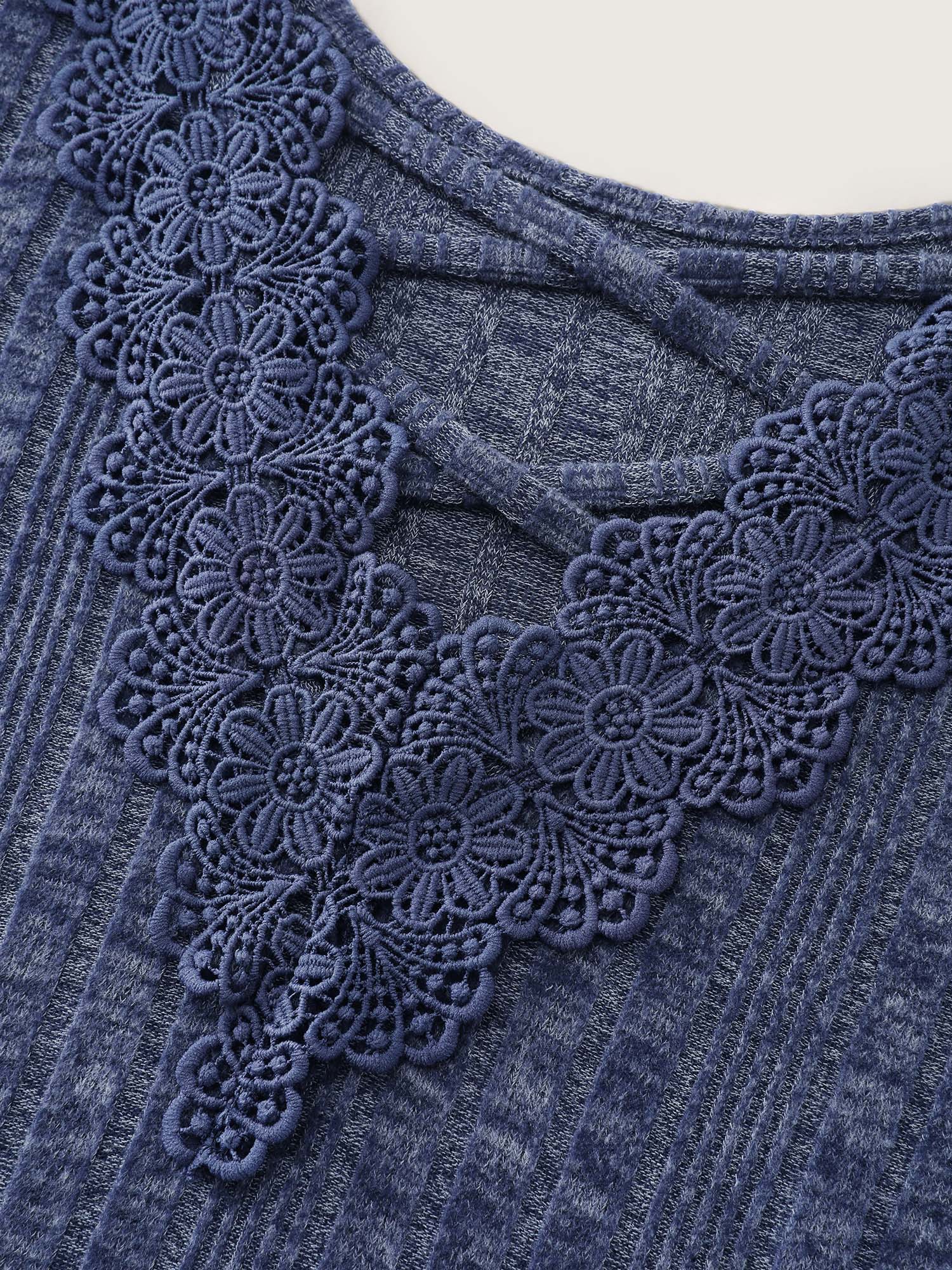 Textured Lace Trim Cut-Out Back Sweatshirt - Image 5