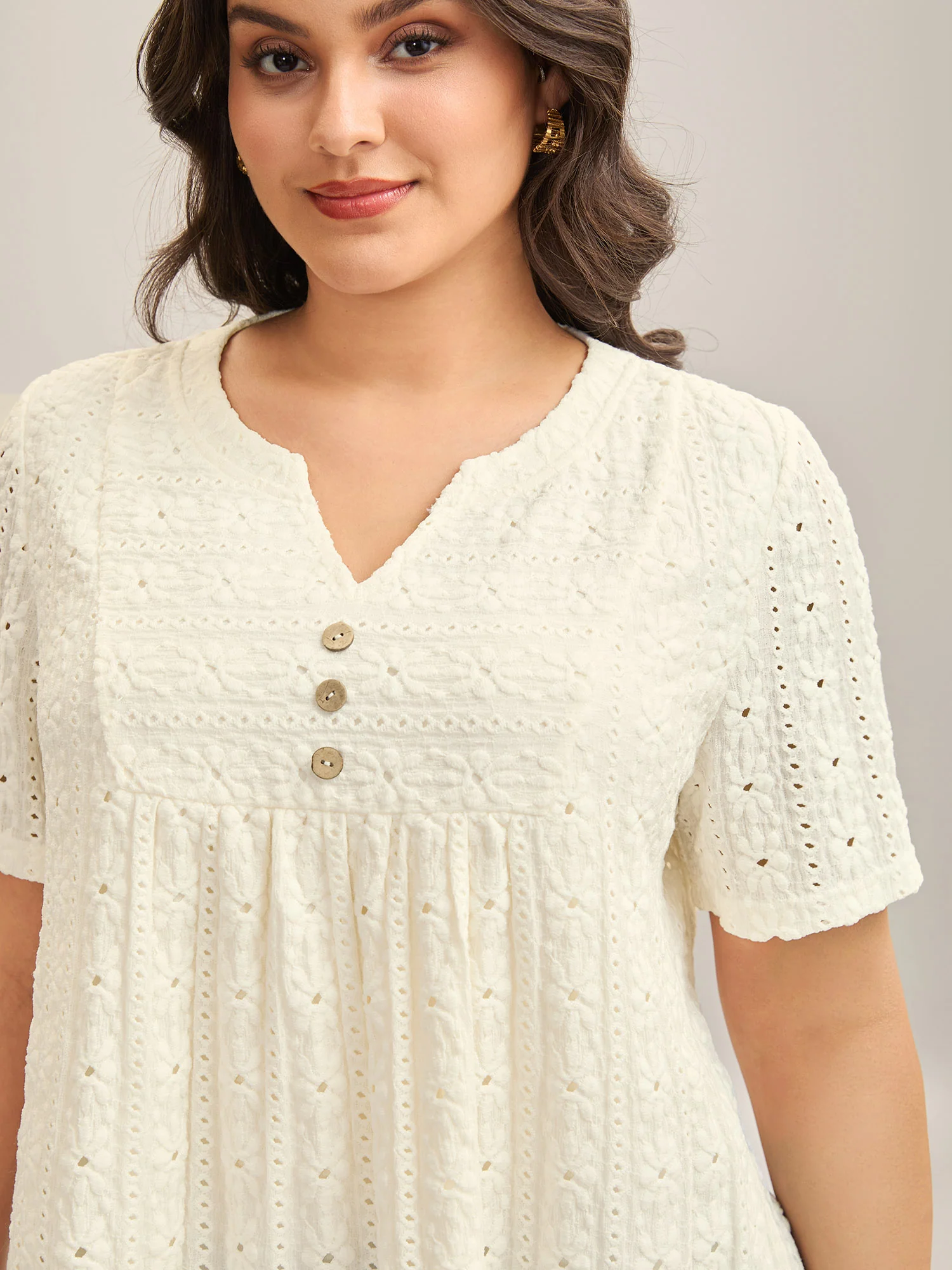 Textured Pleated Split Neck T-Shirt - Image 4
