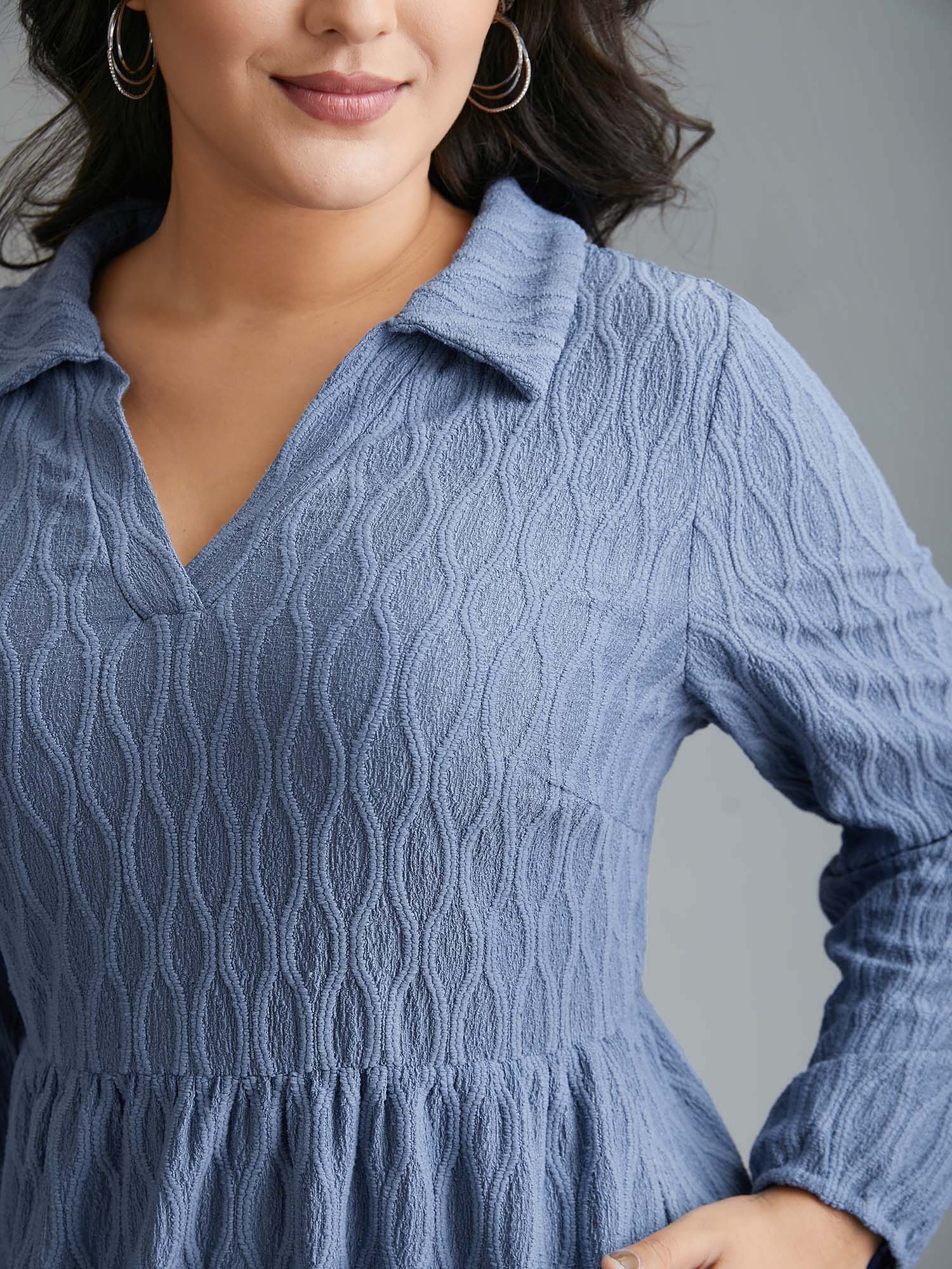 Textured Pocketed Collared Midi Dress - Image 3