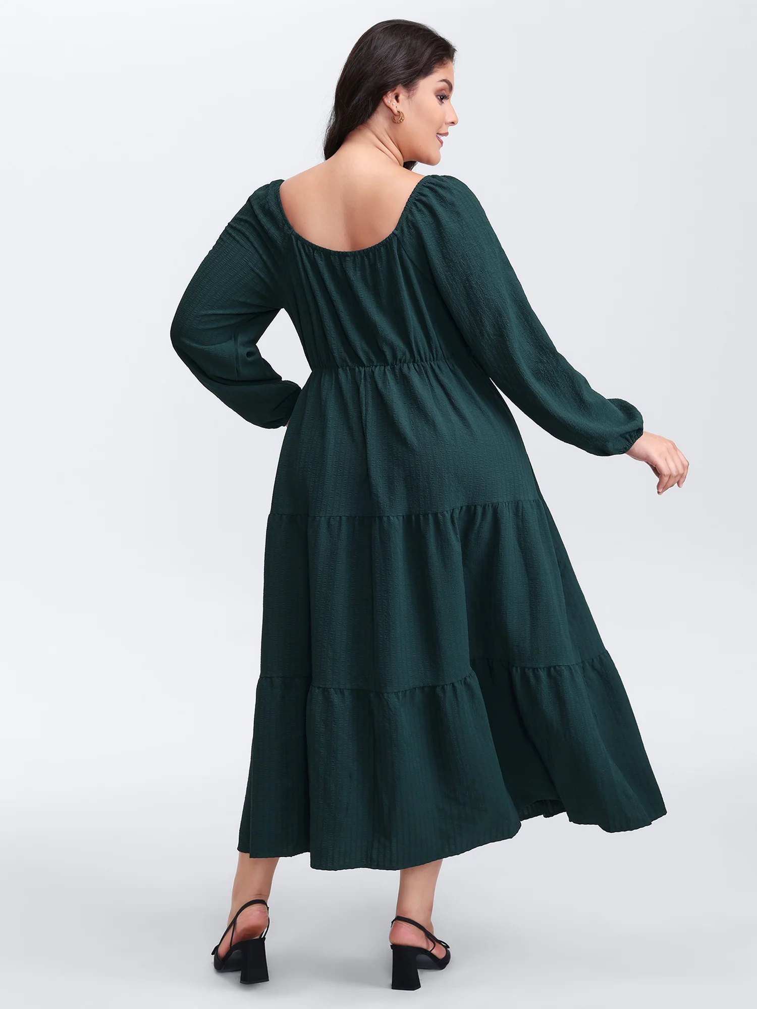 Textured Pockets Button Detail Tiered Maxi Dress - Image 4