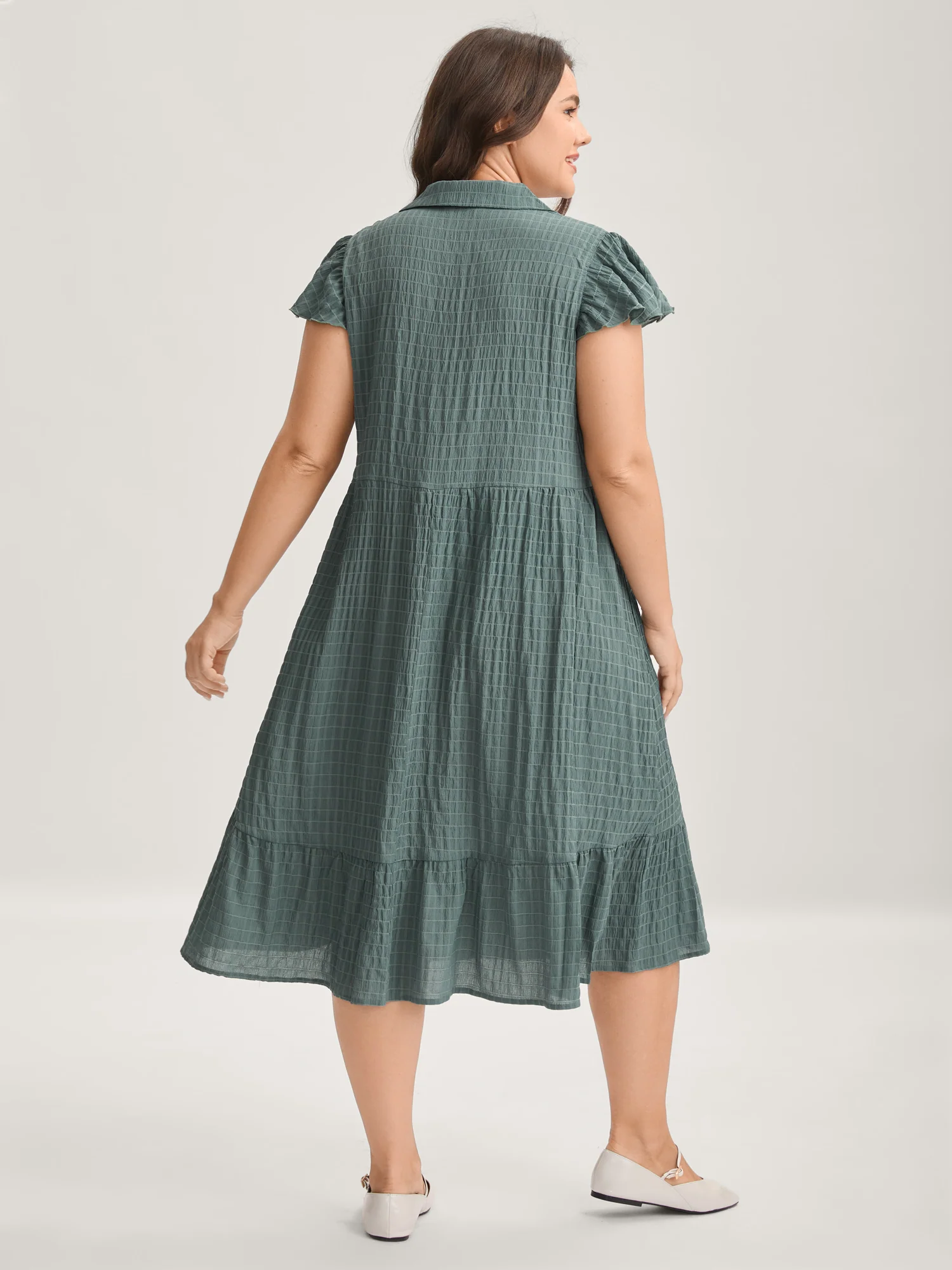 Textured Pockets Collar Flutter Sleeve Midi Dress - Image 4