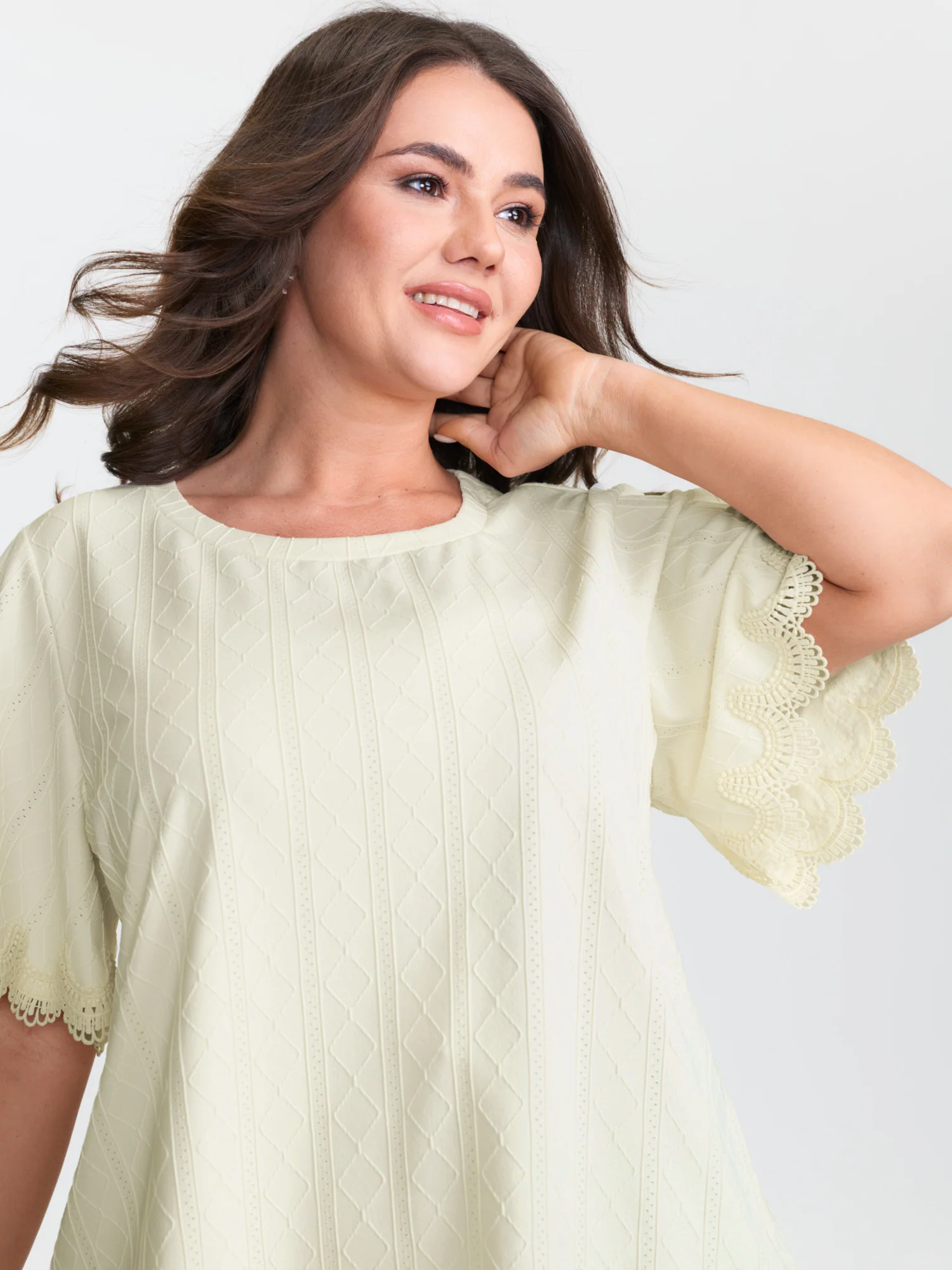 Textured Puff Sleeve Lace Trim T-Shirt - Image 4