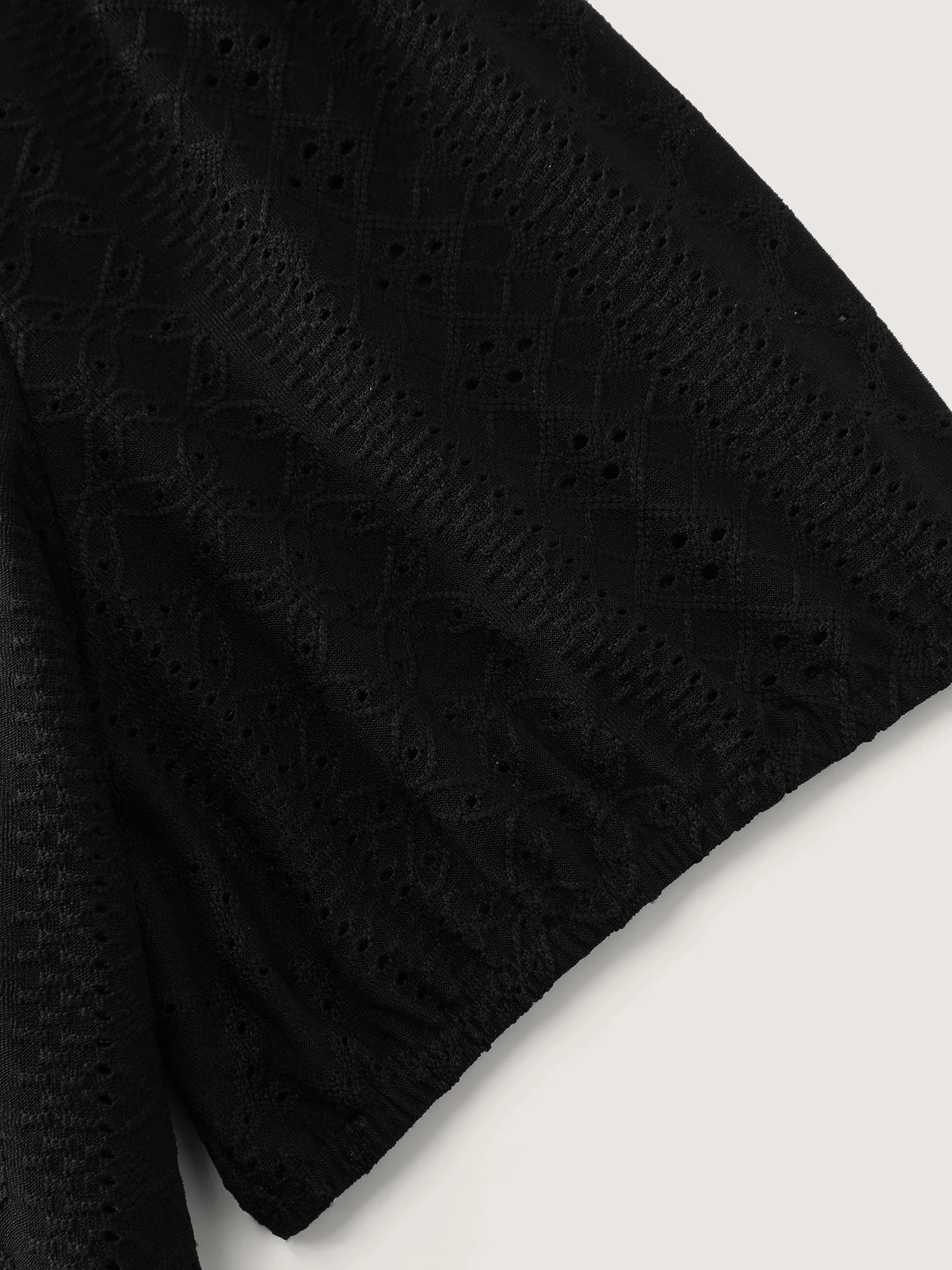 Textured Puffy Sleeve Round Neck T-Shirt - Image 5