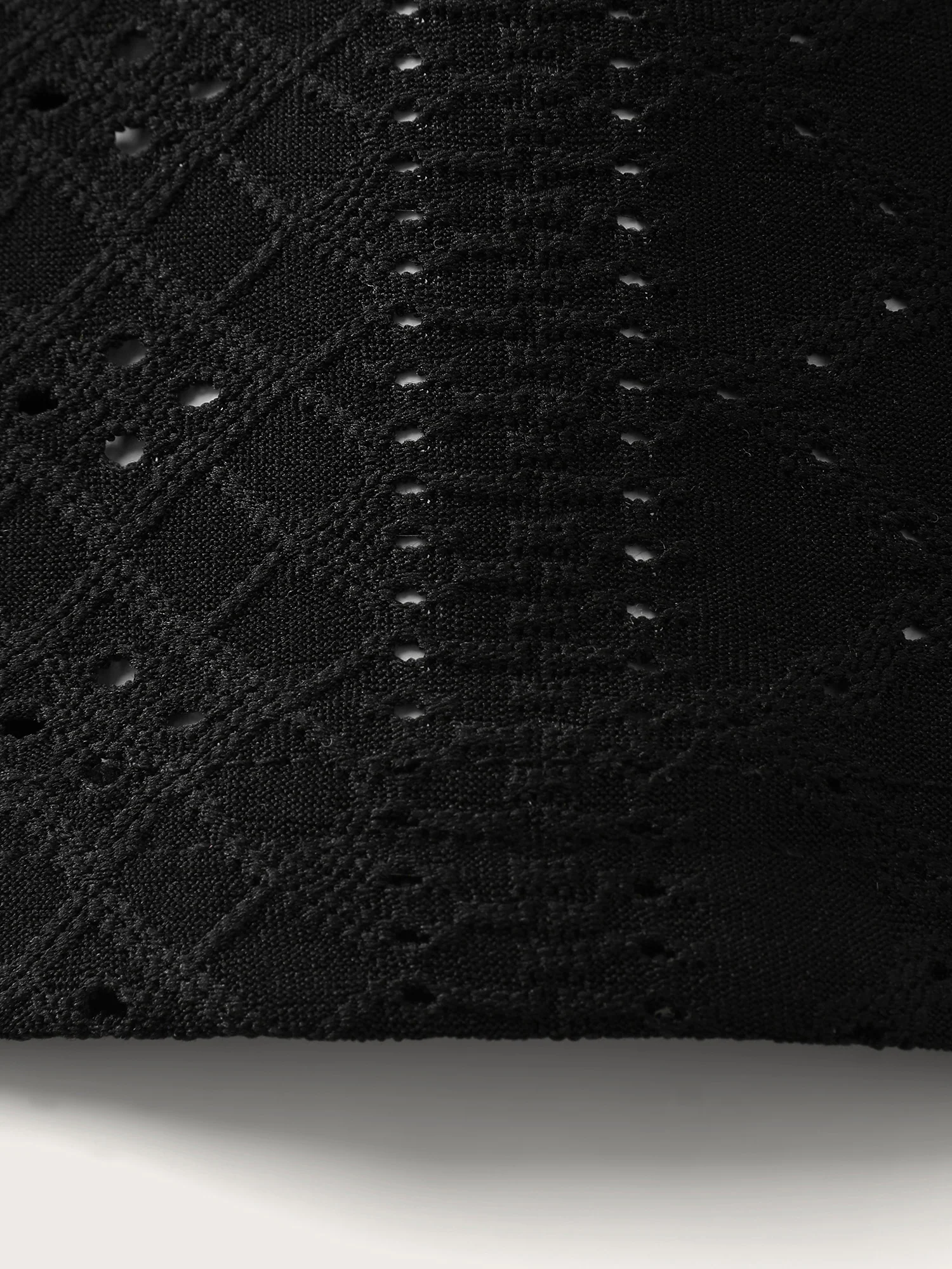 Textured Puffy Sleeve Round Neck T-Shirt - Image 6