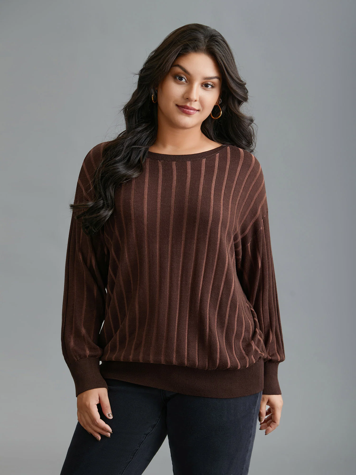 Textured Ribbed Hem Round Neck Pullover - Image 4