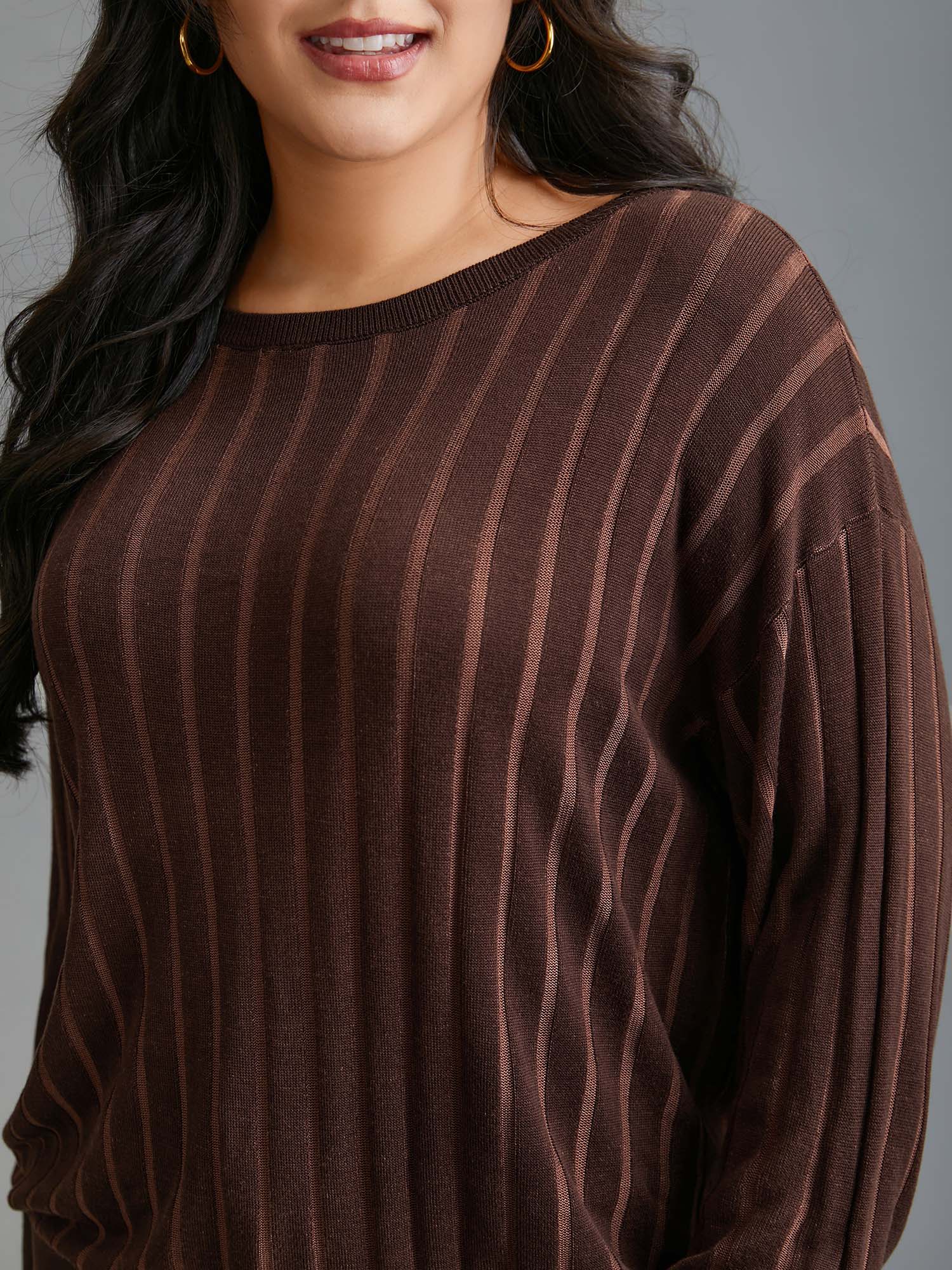 Textured Ribbed Hem Round Neck Pullover - Image 5